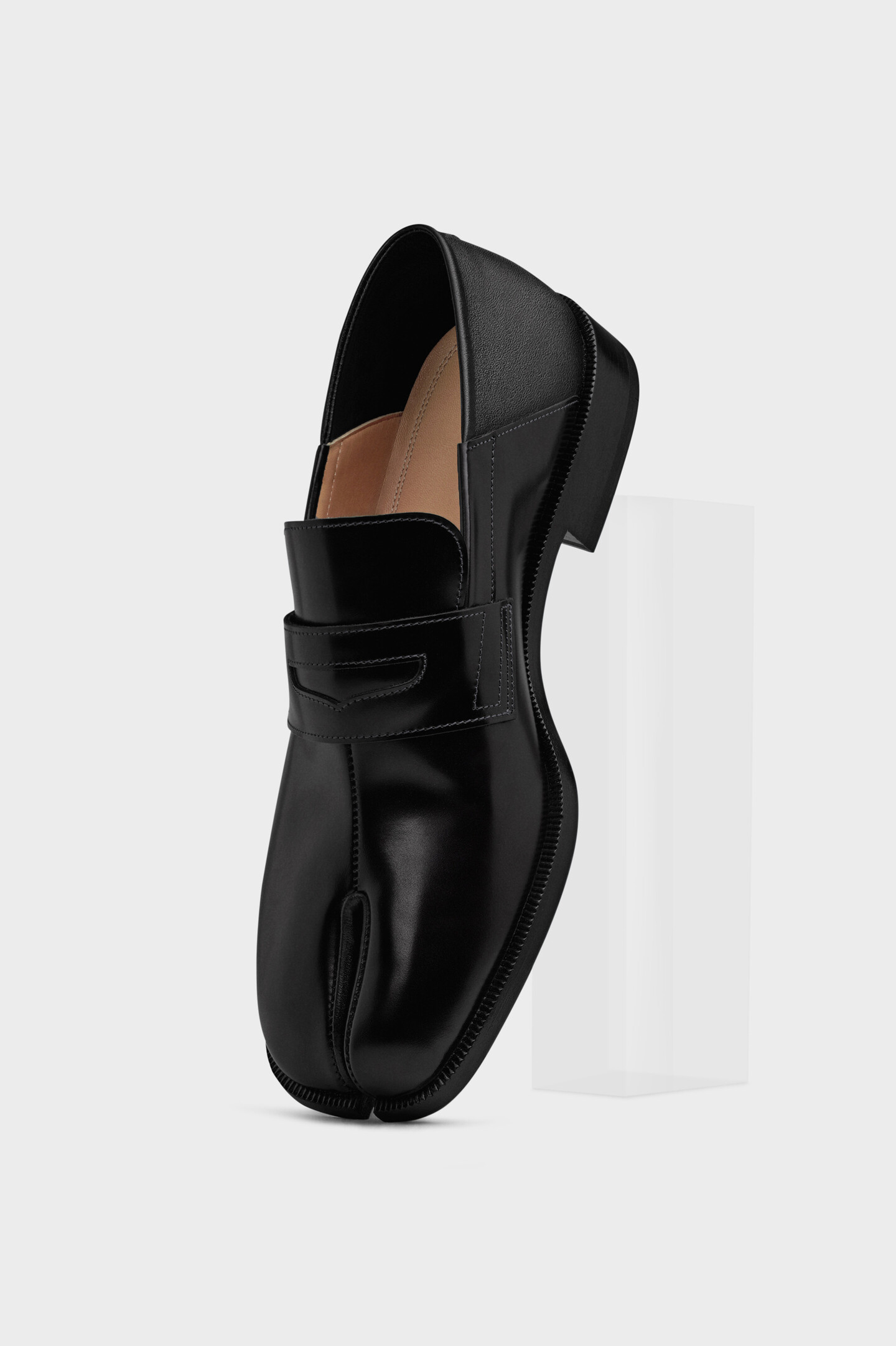 Men's Black Leather Tabi Slip-On | Maison Margiela