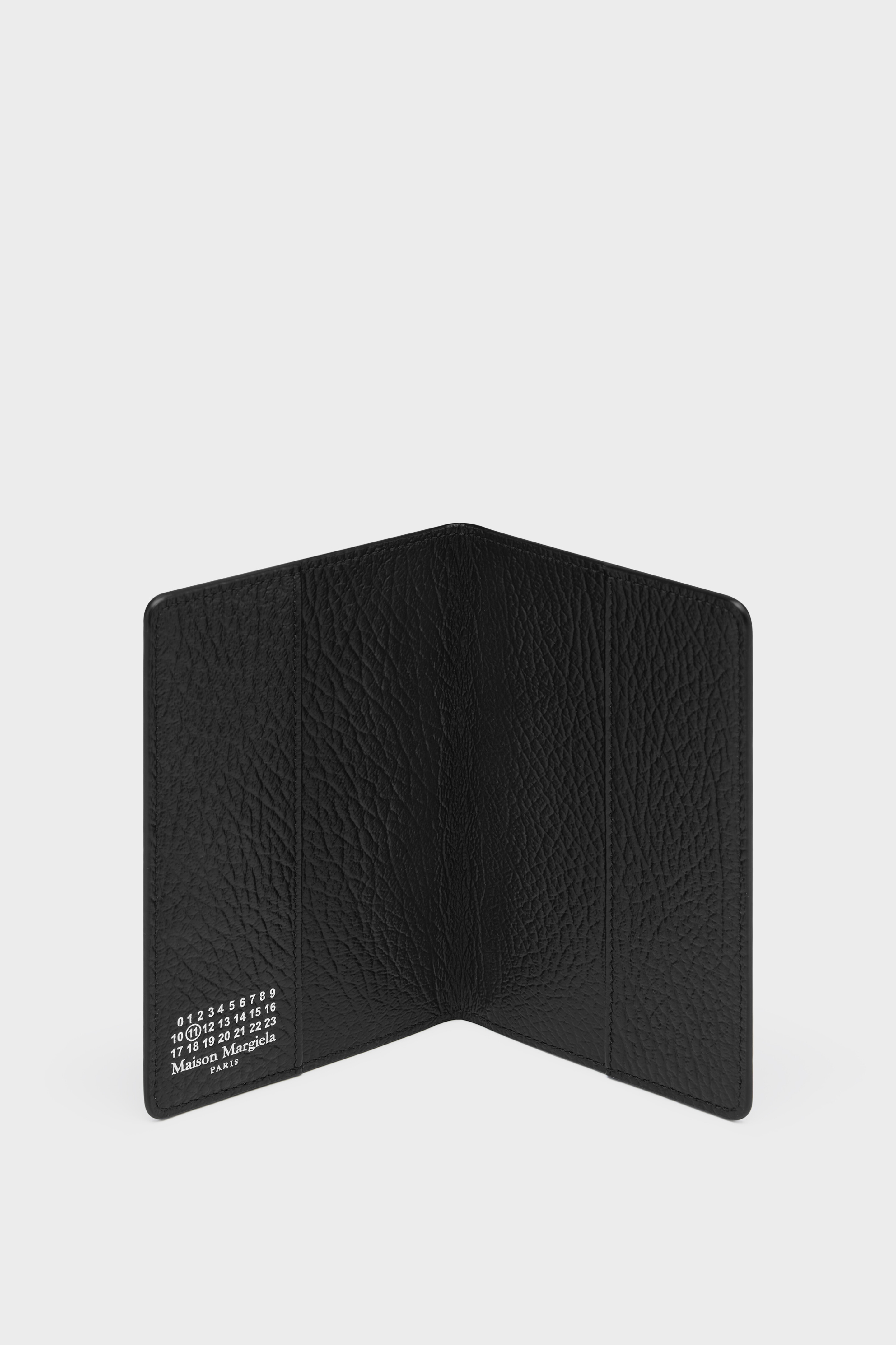 Maison Margielaパスポートケース Black 100% Leather Four Stitches Document Holder