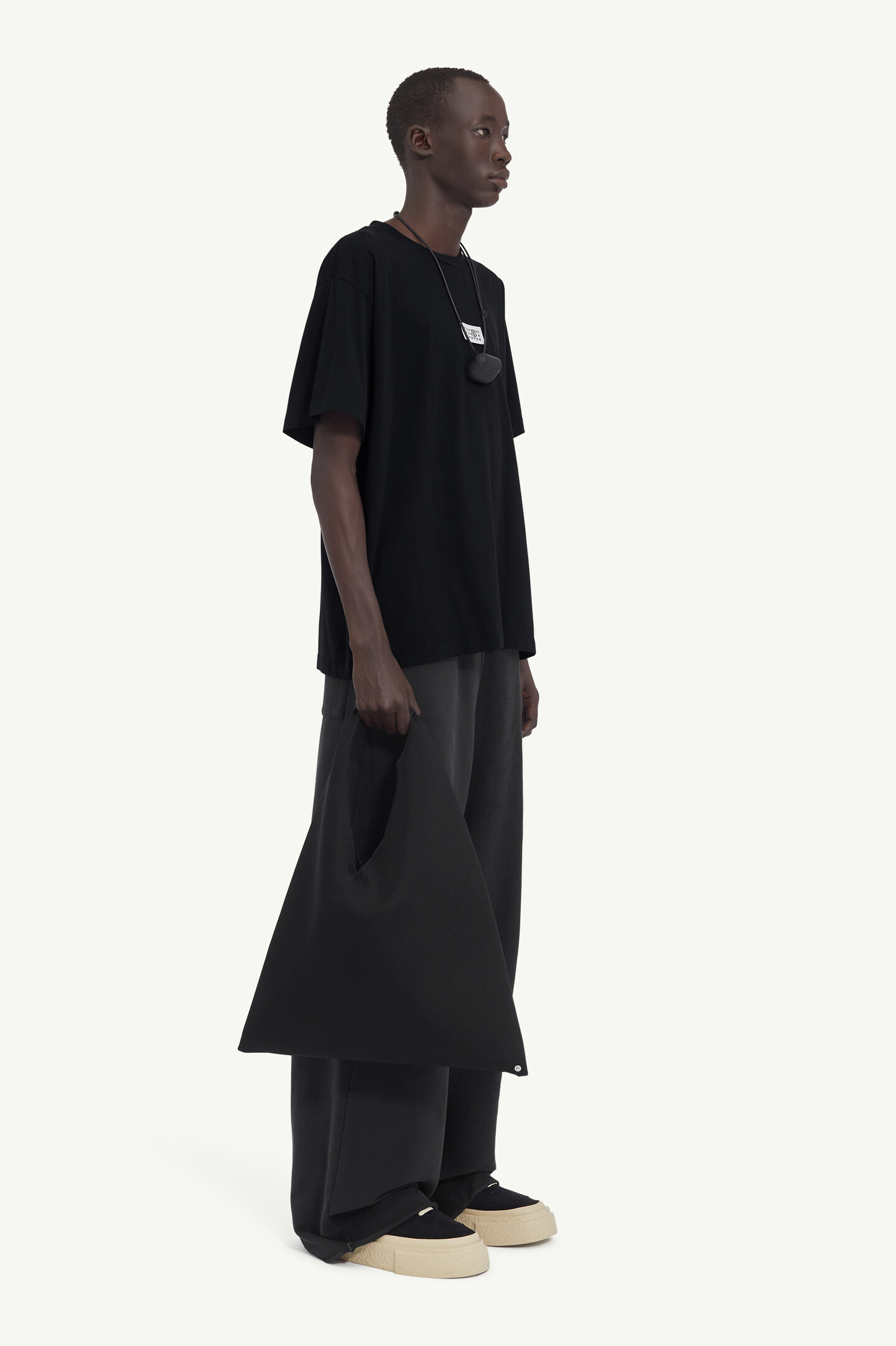 MM6 「ニューメリック」 コットン Tシャツ ブラック | Maison Margiela公式