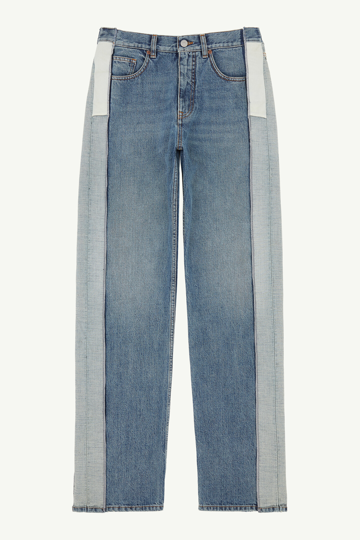 ストレートレッグジーンズ