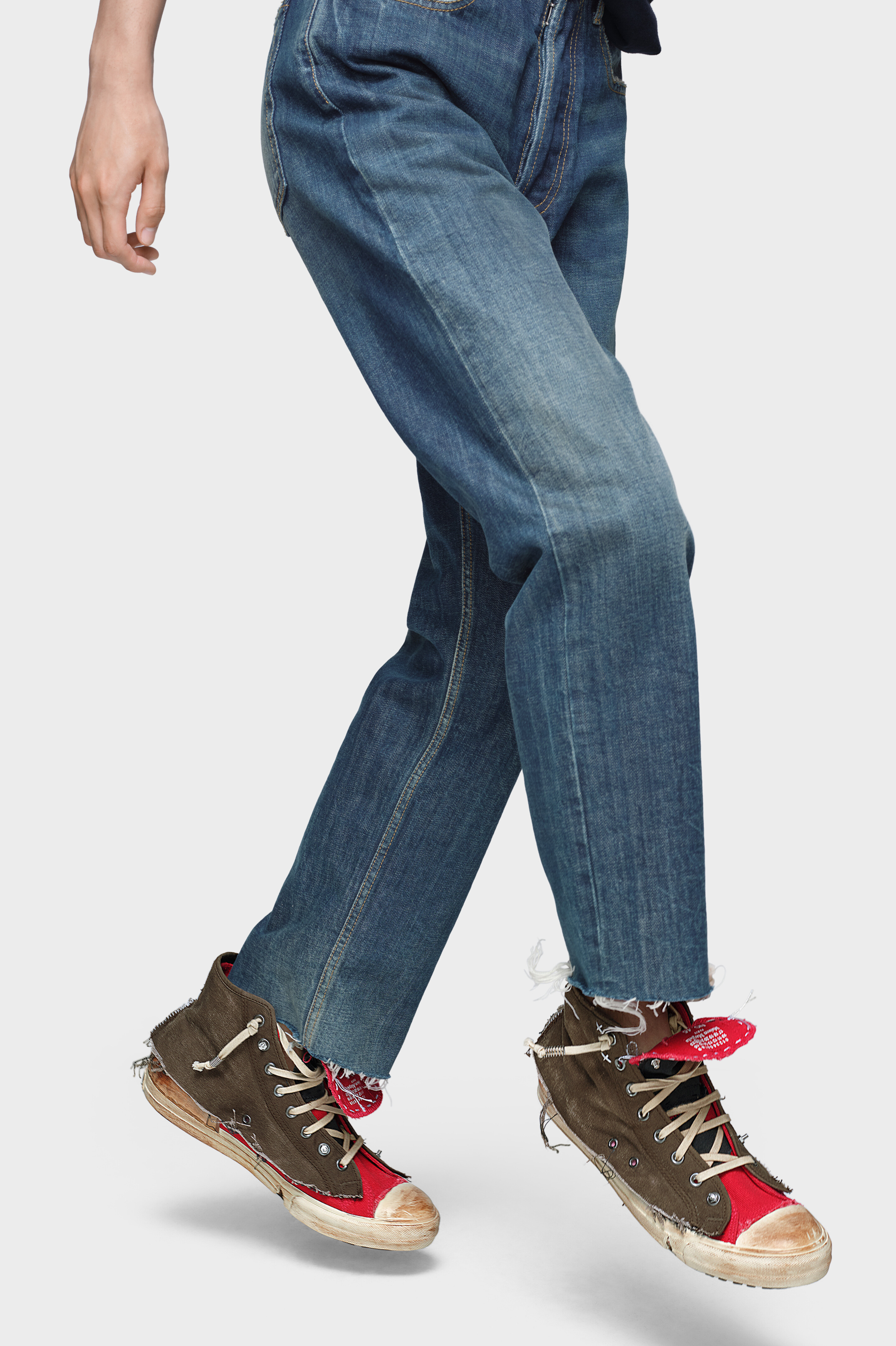 LOVE TO DEATH SNEAKERS