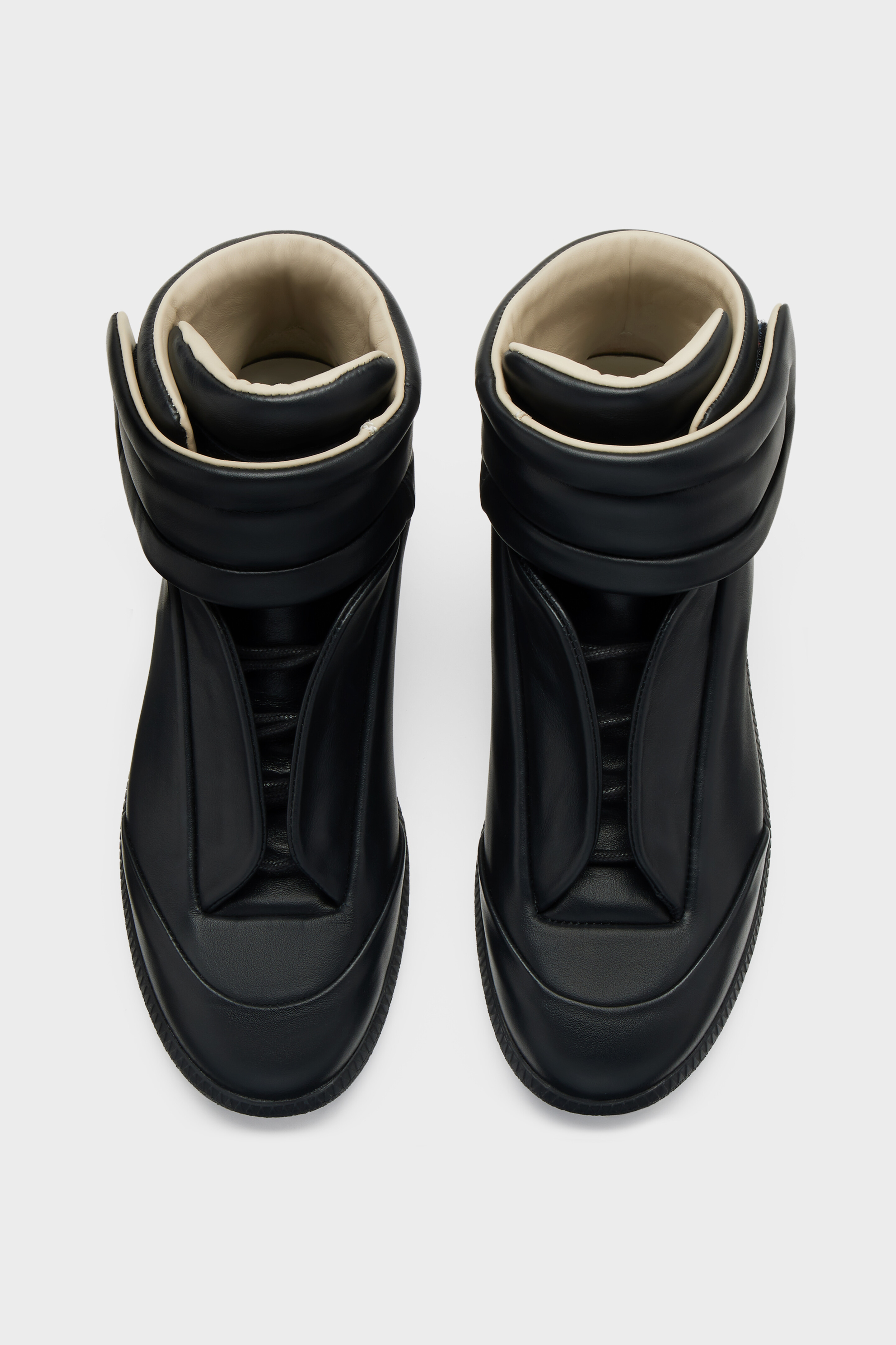 Maison Margiela マルジェラ フューチャートップ 楽天市場】Maison Margiela 22 Future Hi-Top Sneakers S57WS0082