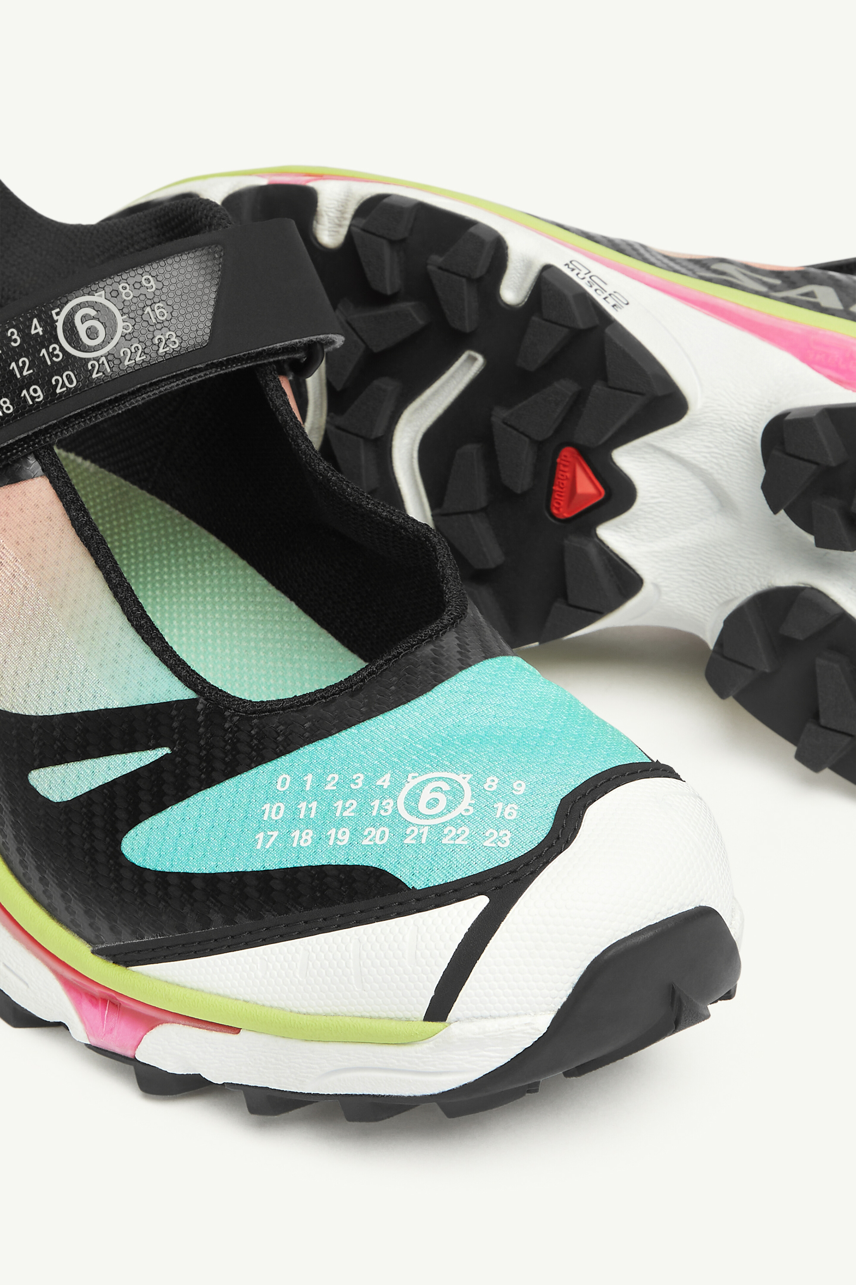 靴 SALOMON XT-MARY J MM6 MAISON MARGIE MM6 Maison Margiela XT-Mary J Sneakers | Saks Fifth Avenue