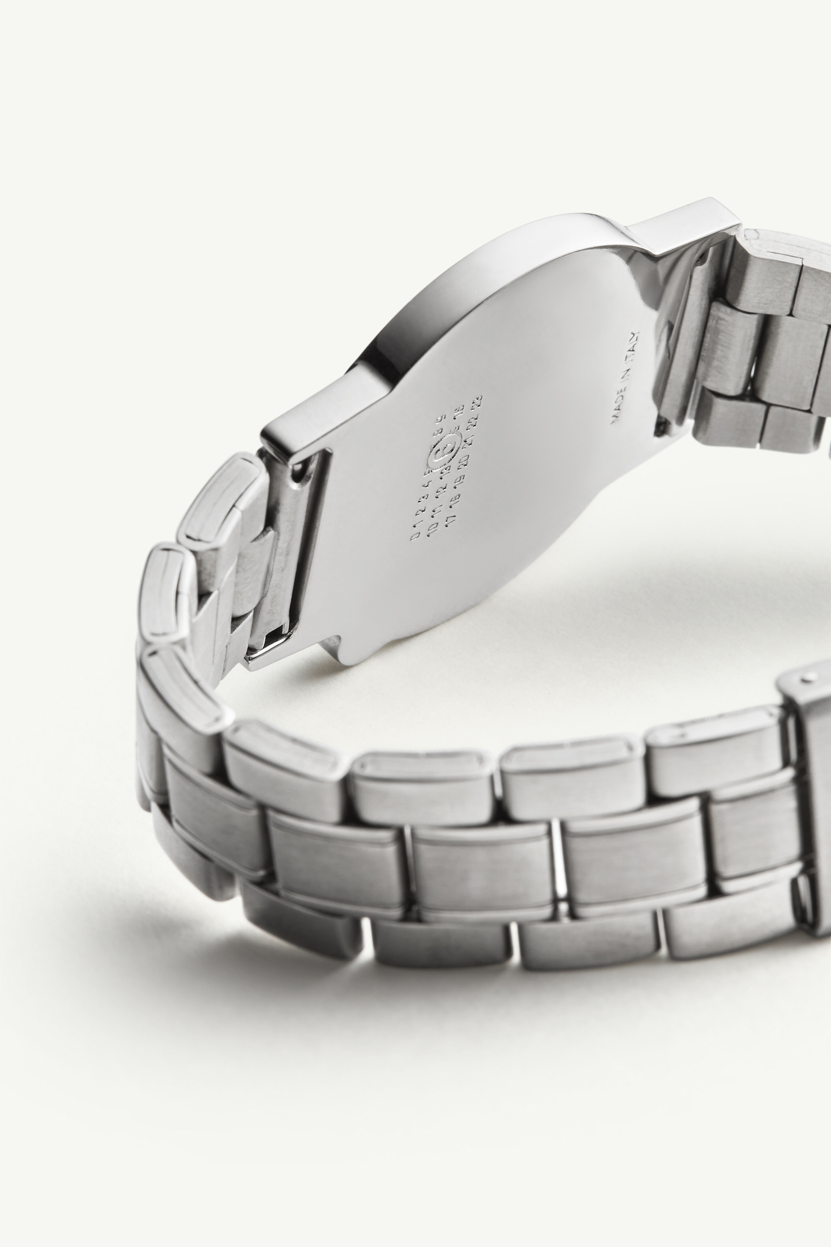 Mirror-faced metal bracelet 3