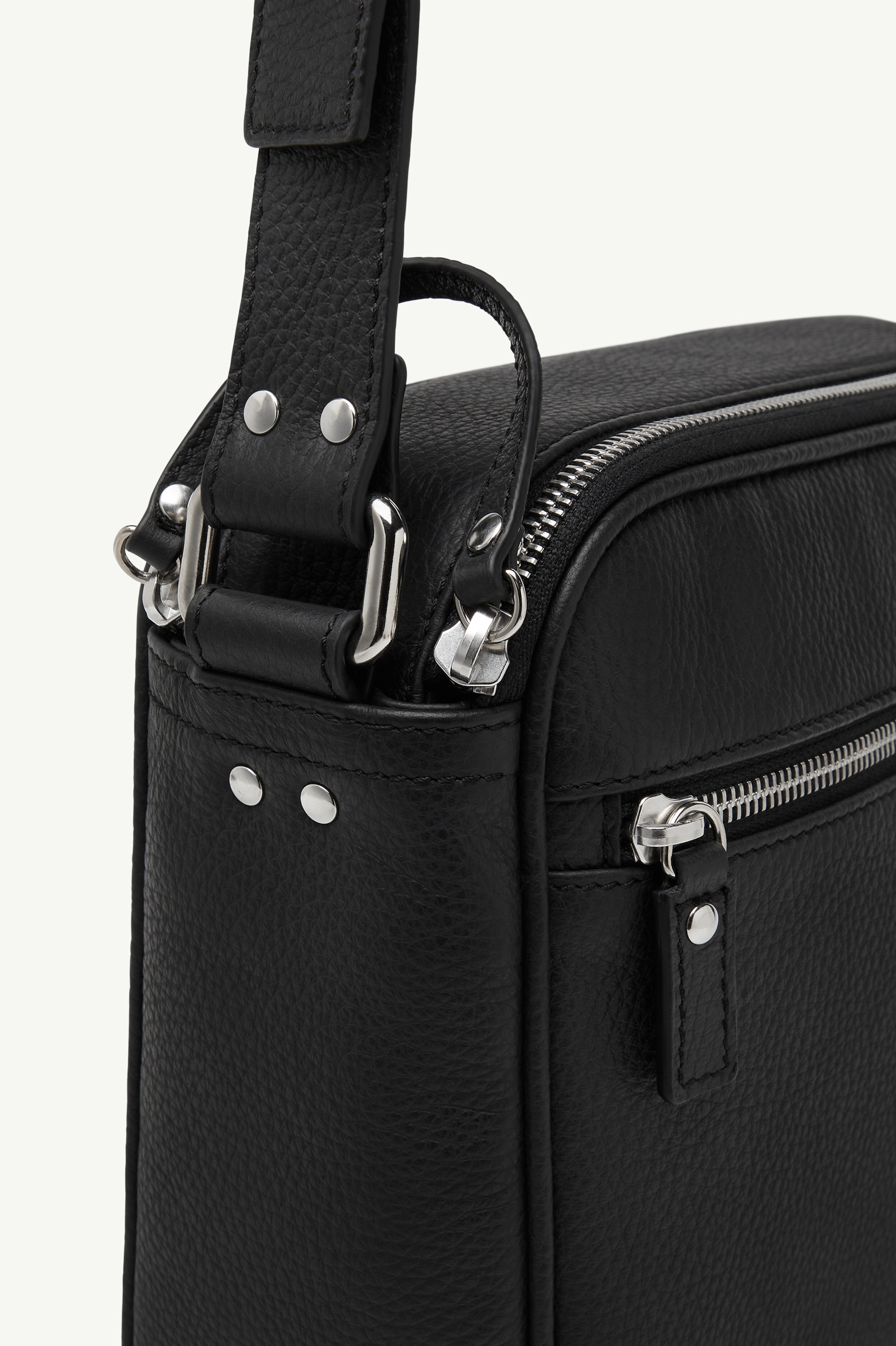 黒 レザー メッセンジャーバッグ Chrome Hearts - クロムハーツ ガンスリンガー メッセンジャー