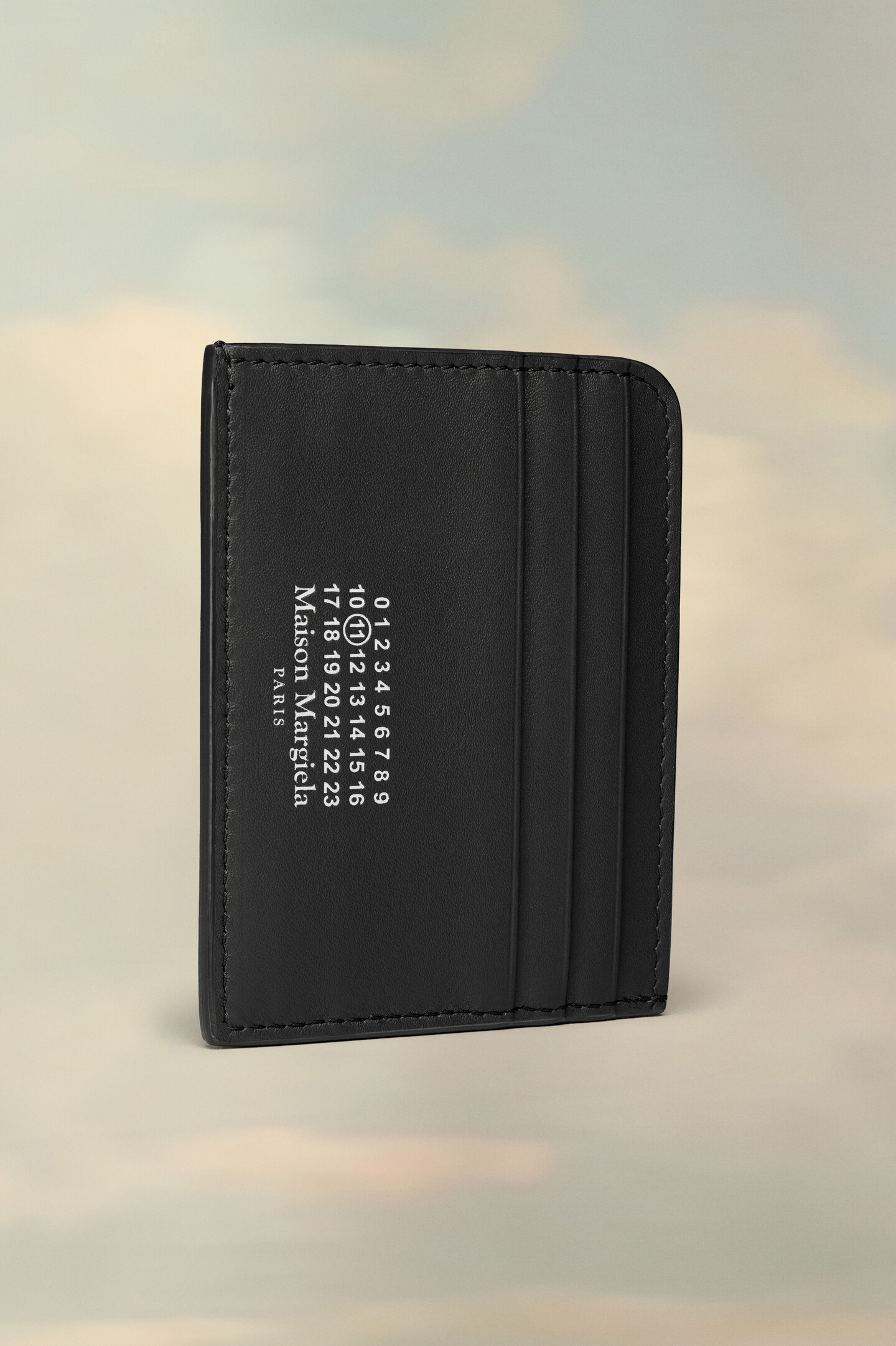 小物 MAISON MARGIELA shoulder Wallet leather S56UI0214_P4985_T8013_L.jpg