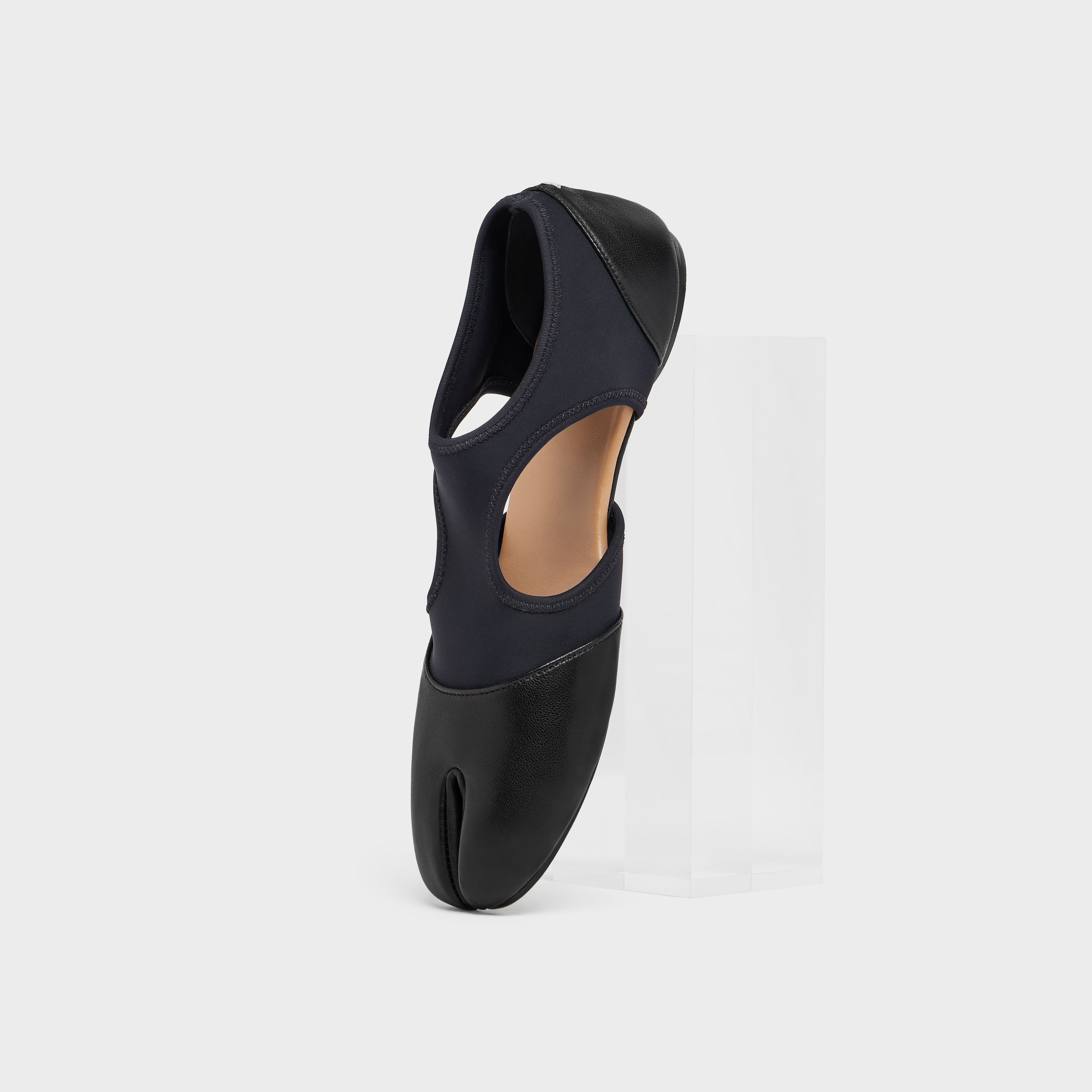 S58WR0126_PR869_T8013_shopping