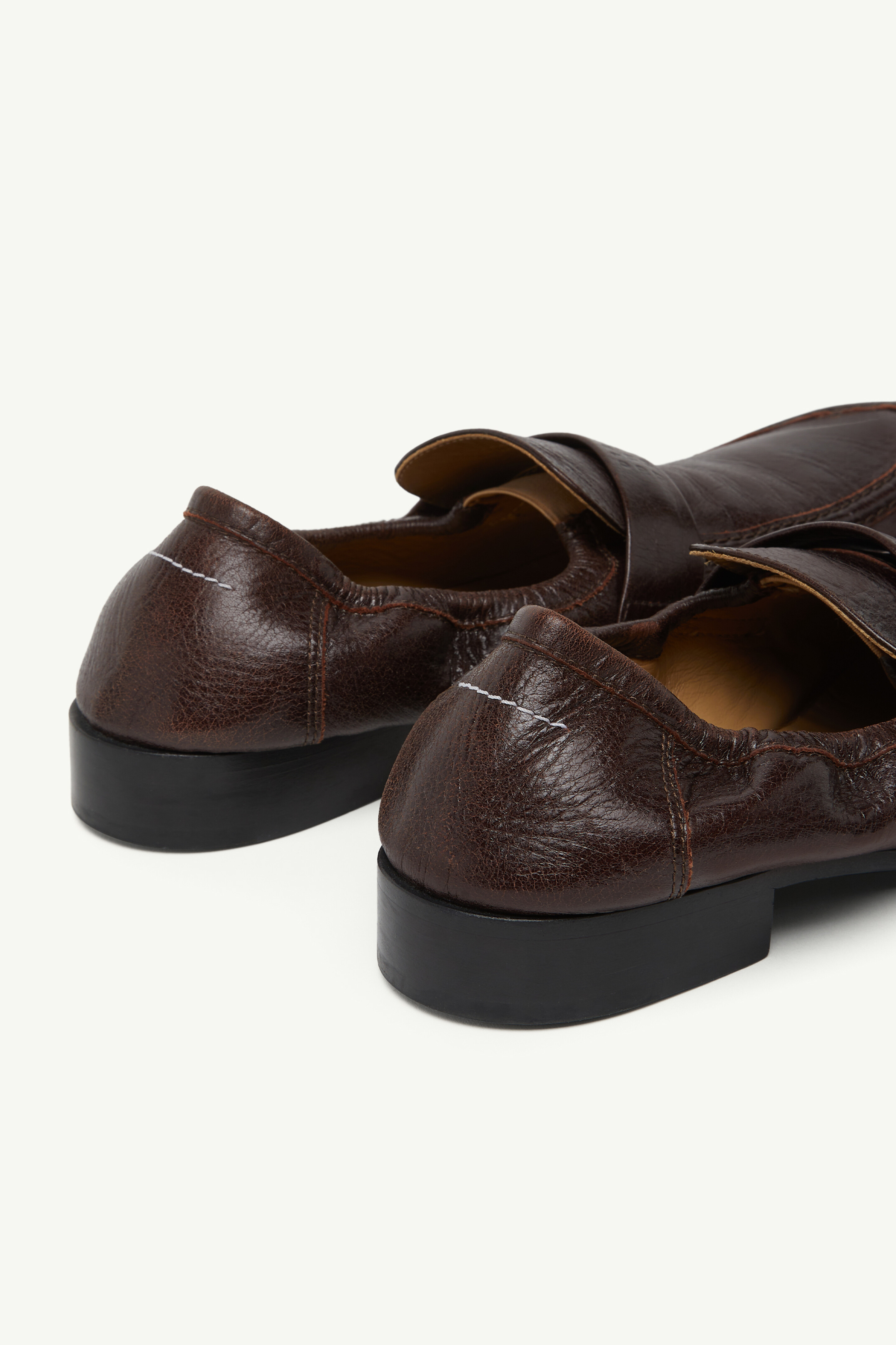 Brown Swing-toe leather loafers | MM6 Official