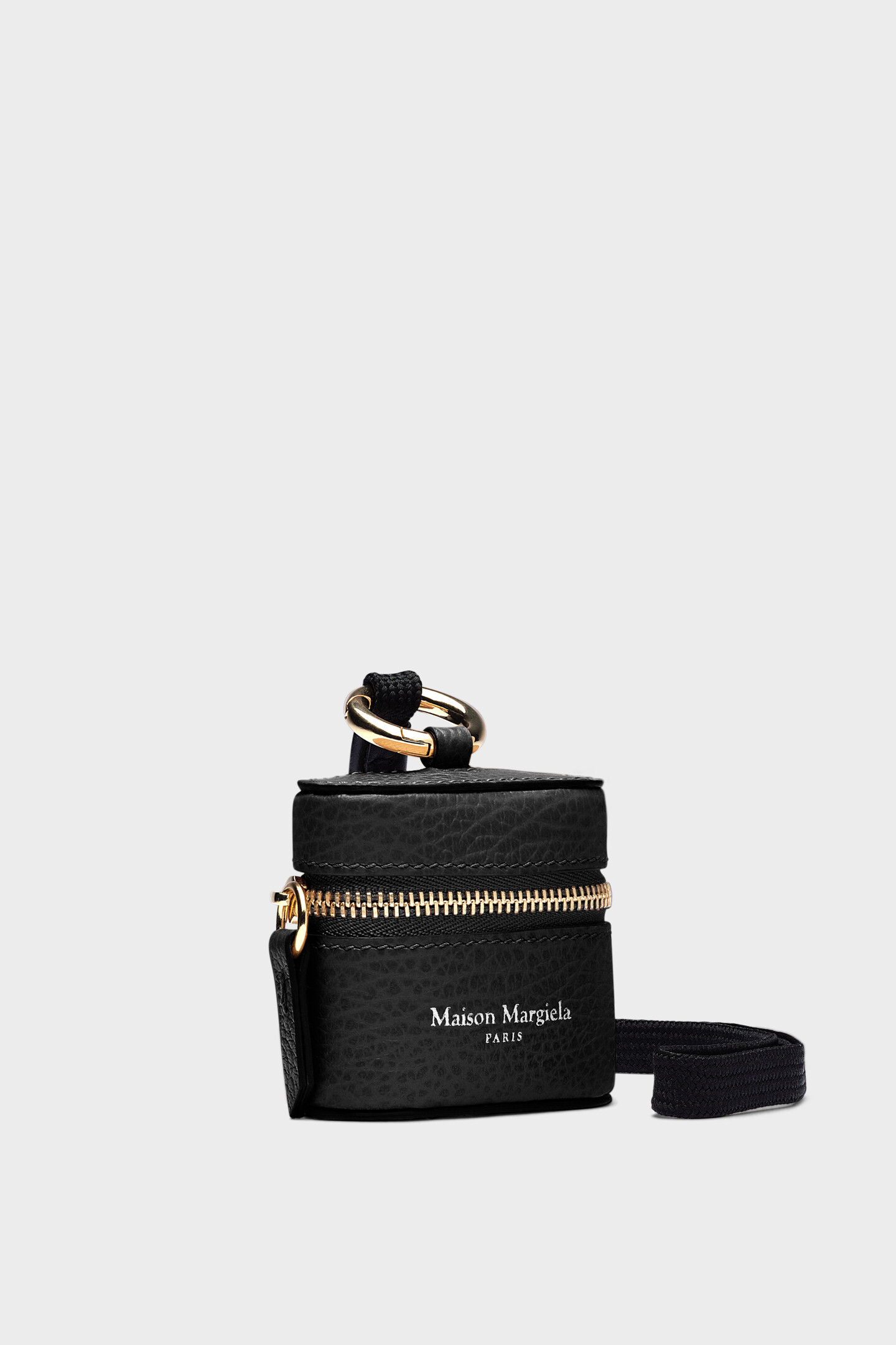 Maison Margiela（旧Maison Martin Margiela） - メゾン マルジェラ/MAISON MARGIELA エアーポッズ メンズ AIRPODS PRO CASE AirPods Pro ケース BLACK SA1VZ0005-P4806-T8013 _0410ff Maison Margiela（旧Maison Martin Margiela） - メゾン