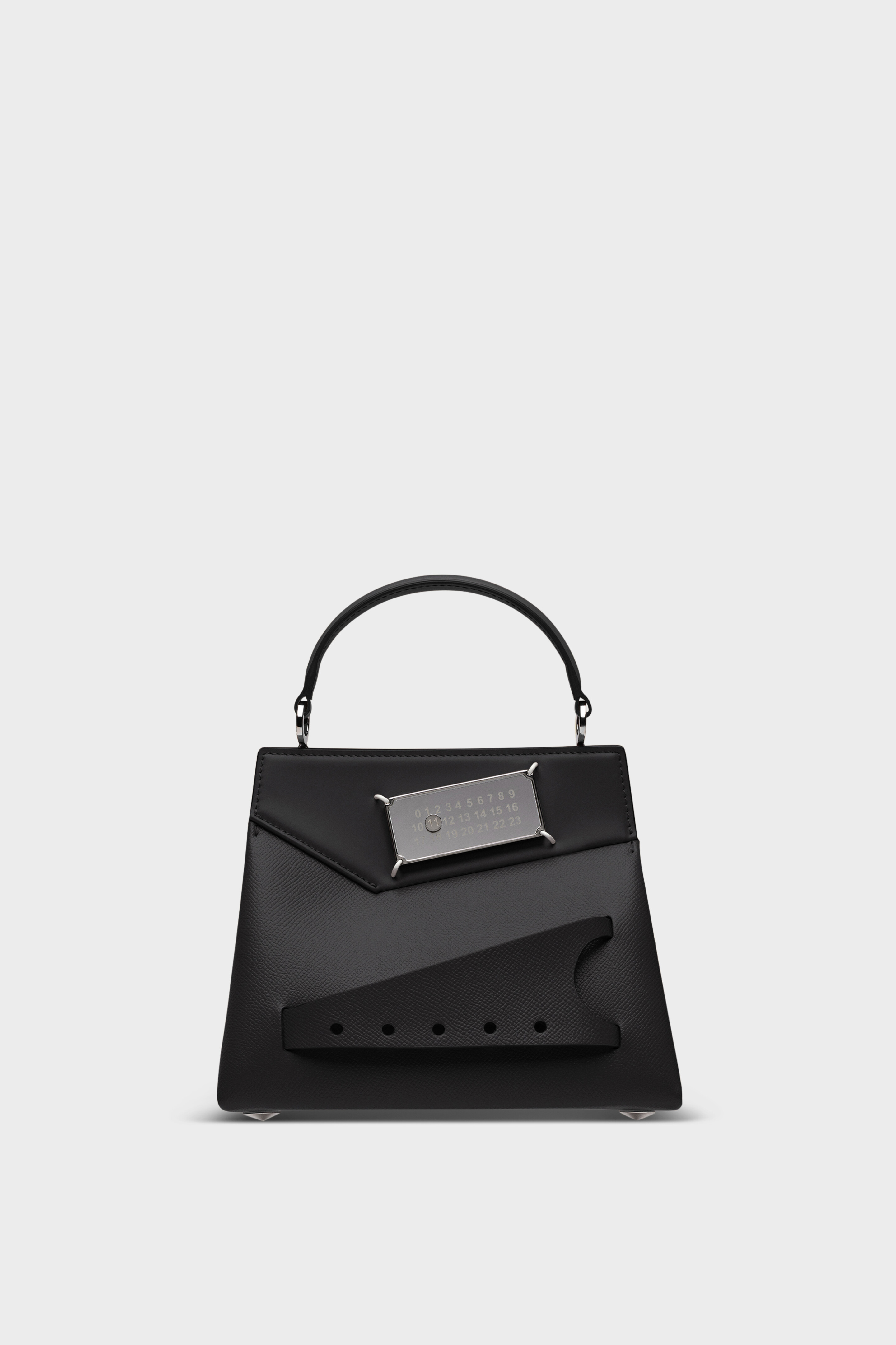 MAISON MARGIELAブラック スモール Snatched スナッチト Maison Margiela MAISON MARGIELA メゾンマルジェラ ショルダー
