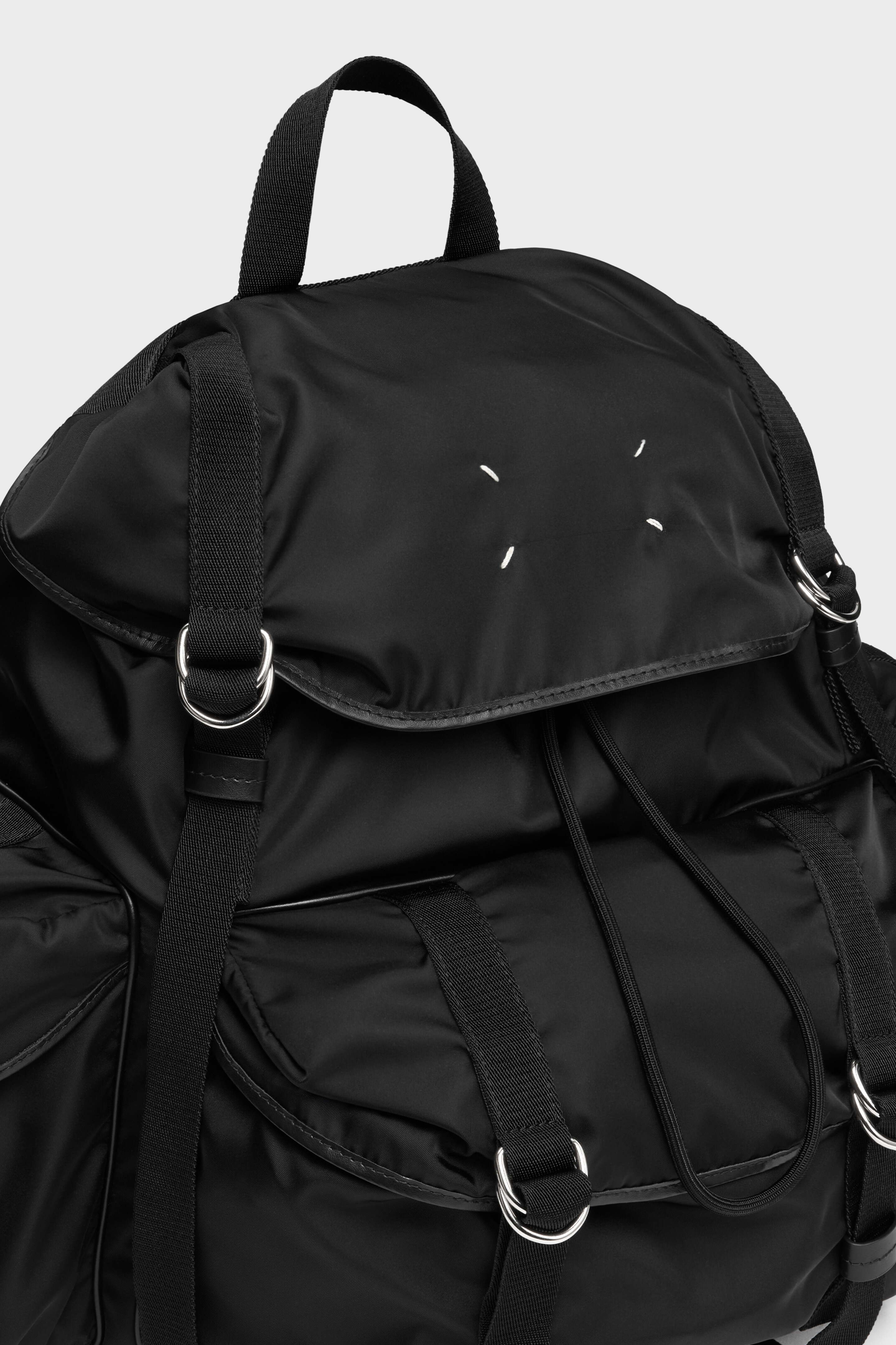美品 Maison Margiela ハイテク XLバックパック Maison Margiela - High Tech XL Backpack | HBX - Globally