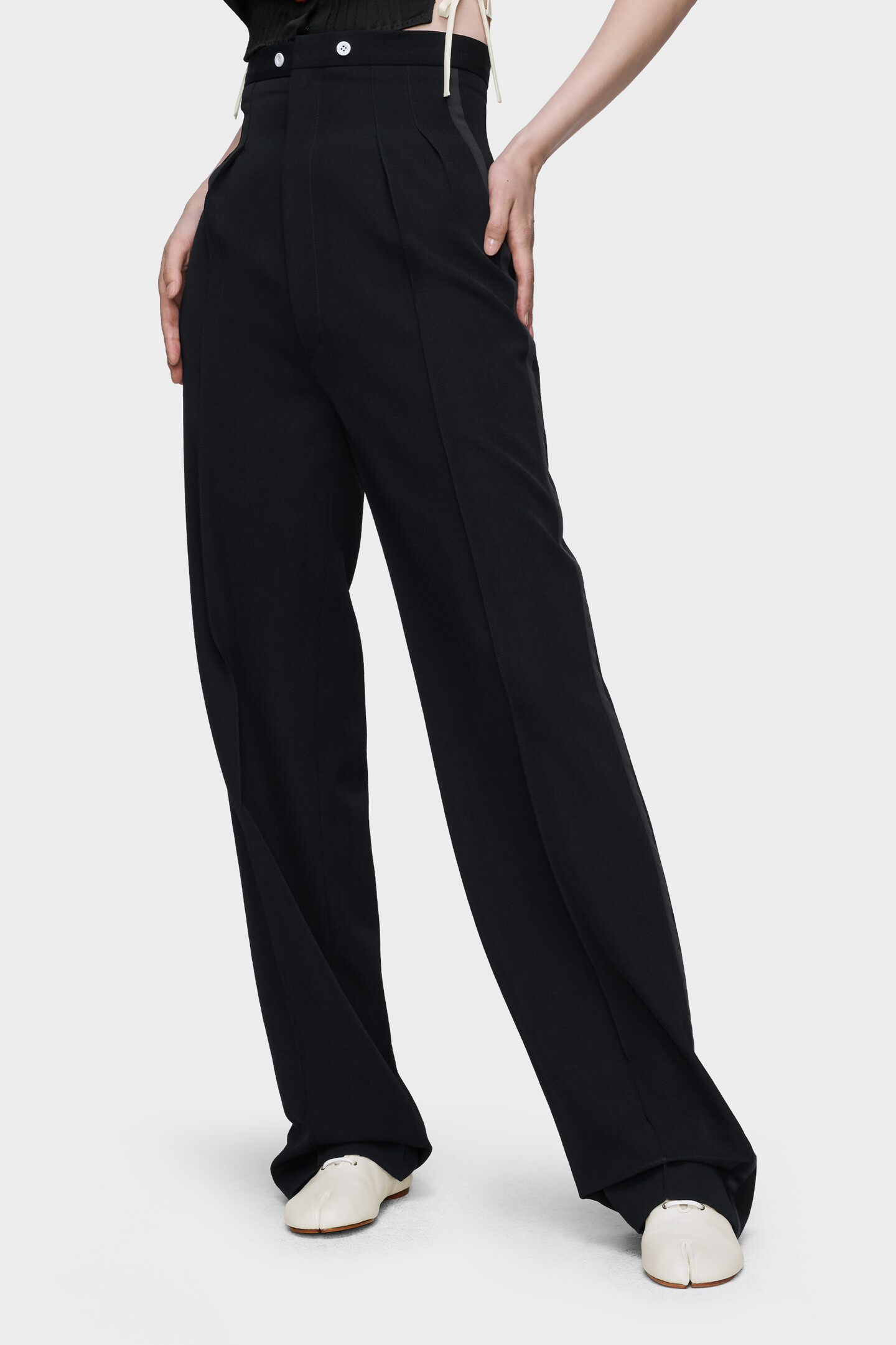 Virgin wool trousers
