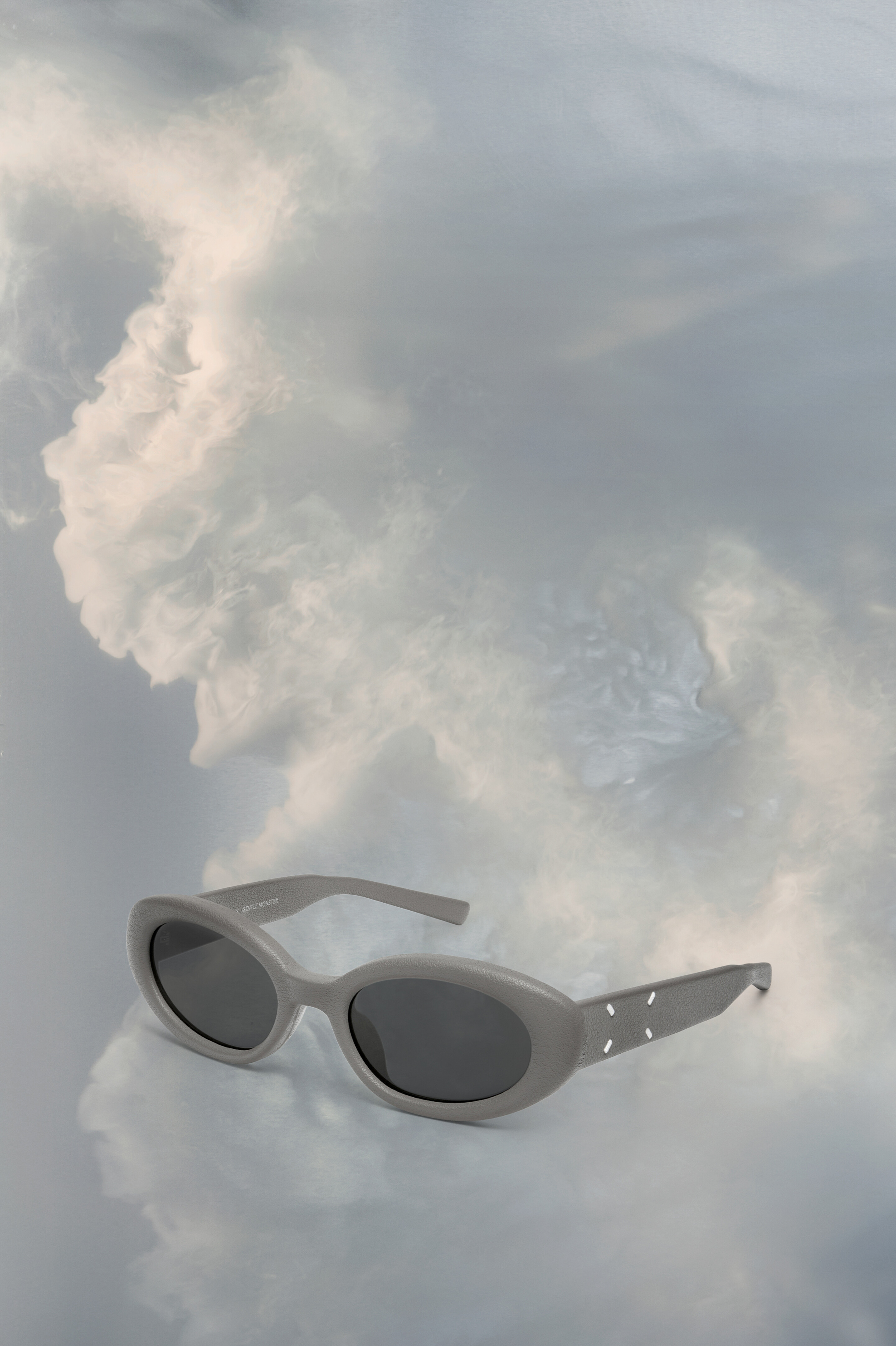 Glasses MM X Gentle Monster MM107 LEATHER | Maison Margiela