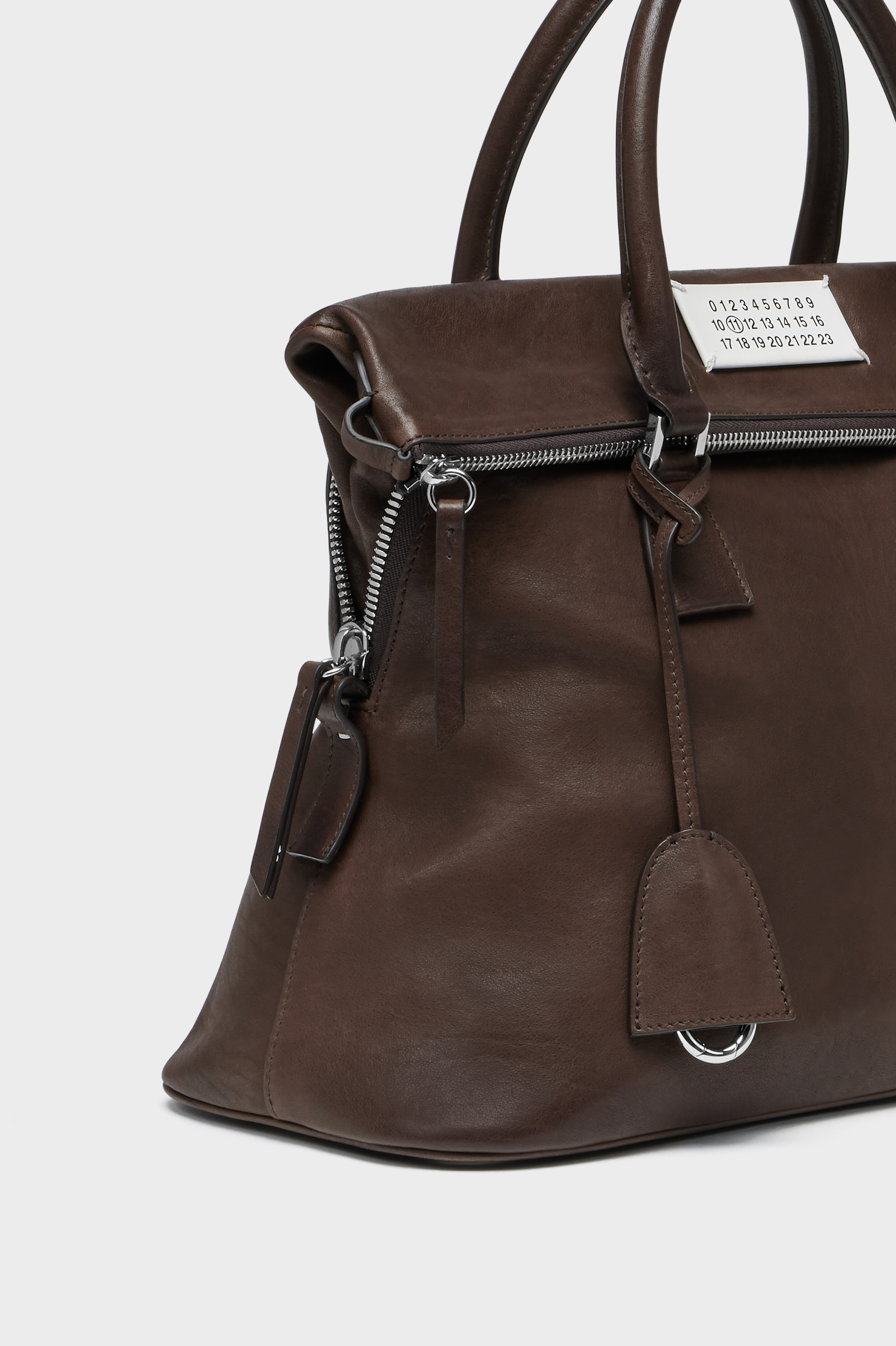 [美品]【Maison Margiela】正規品★23SS 5AC Brown 100% Leather 5AC Crossbody Bag Loved To Death Medium