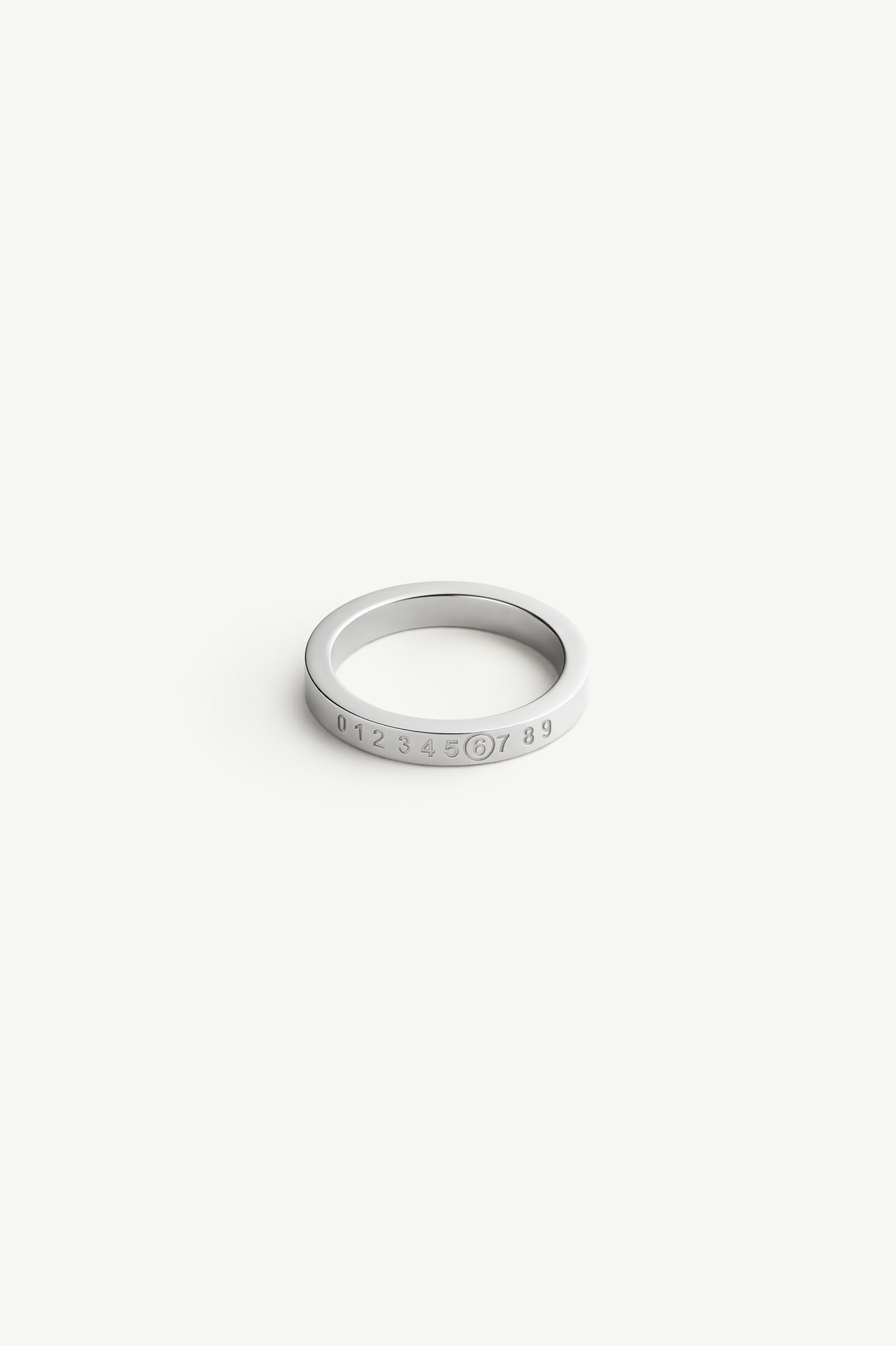 アクセサリー Maison Margiela Polished Numbers Ring Maison Margiela numbers-motif Twisted Ring | Silver | FARFETCH