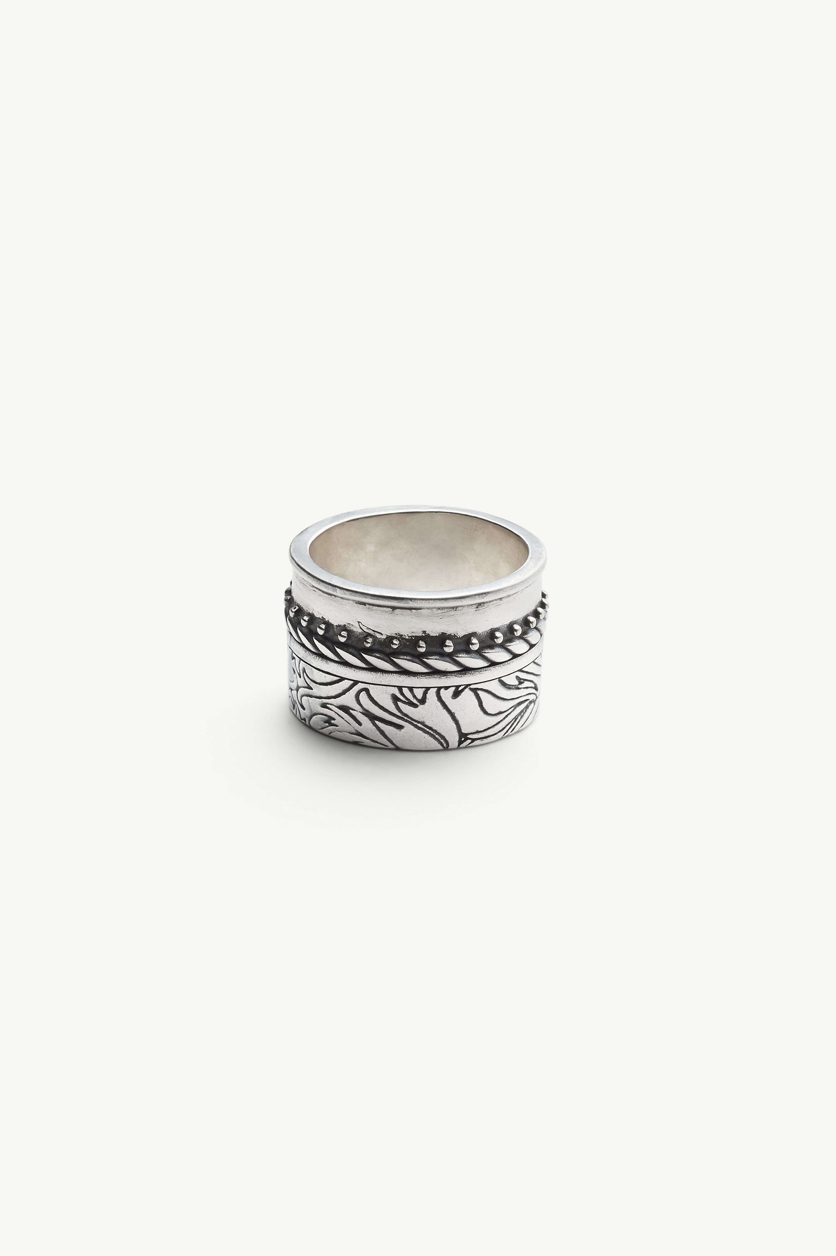 Engraved floral stacked ring