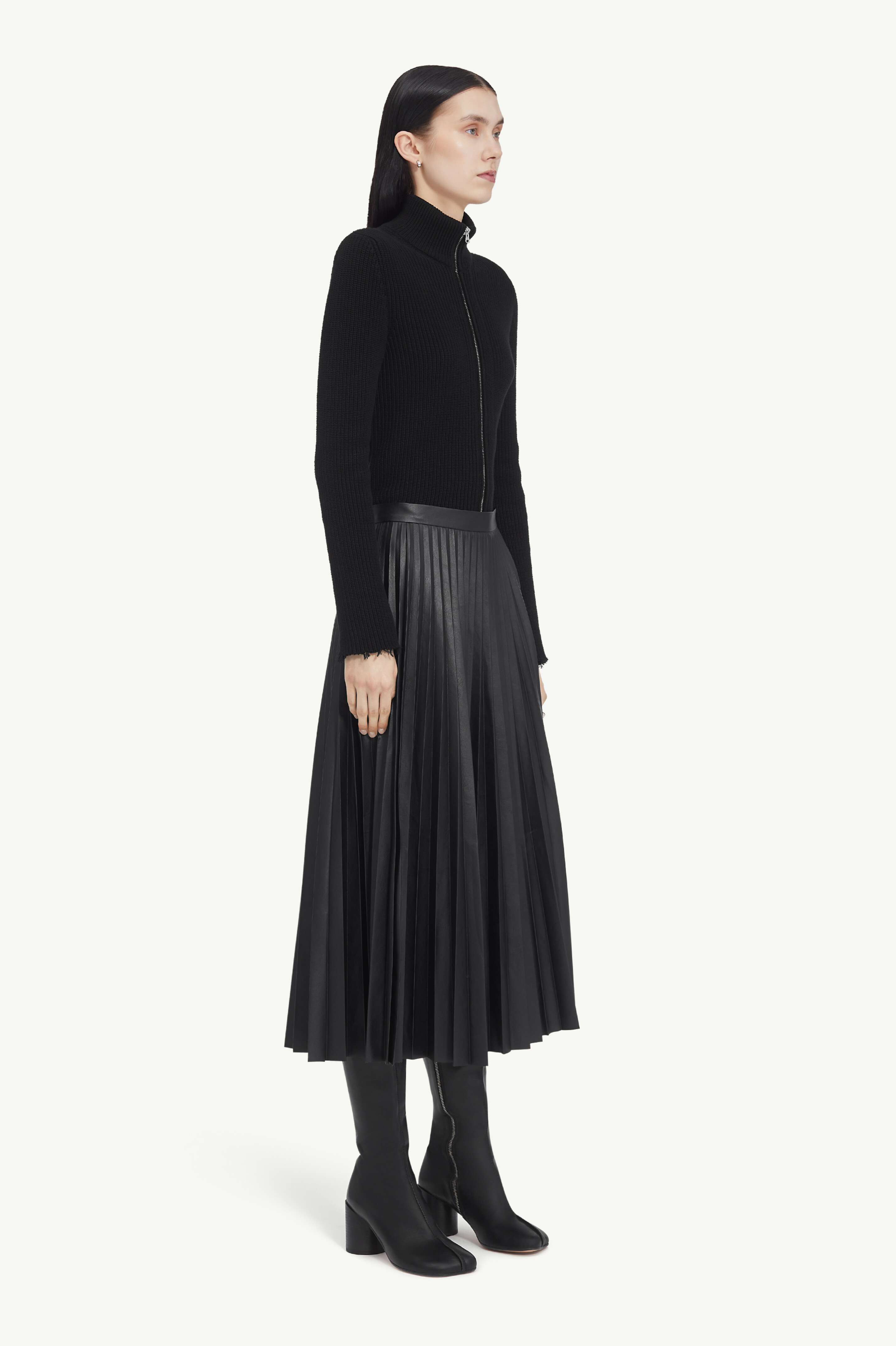 【MM6】フェイクレザー　プリーツスカート MM6 マルジェラ プリーツスカート フェイクレザースカート L 黒