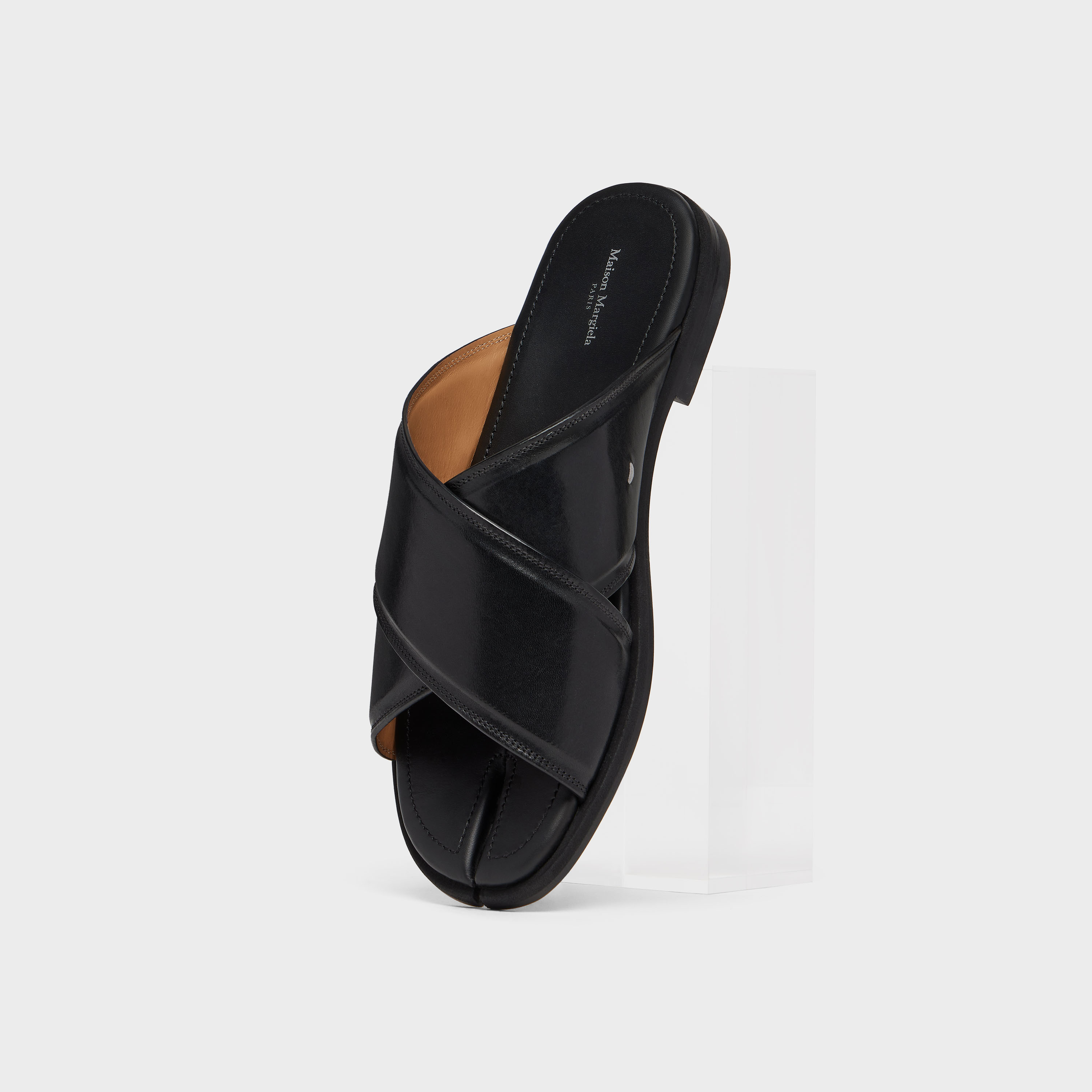靴 Maison Margiela Cross Strap Sandals 43 靴 Maison Margiela Cross Strap Sandals 43