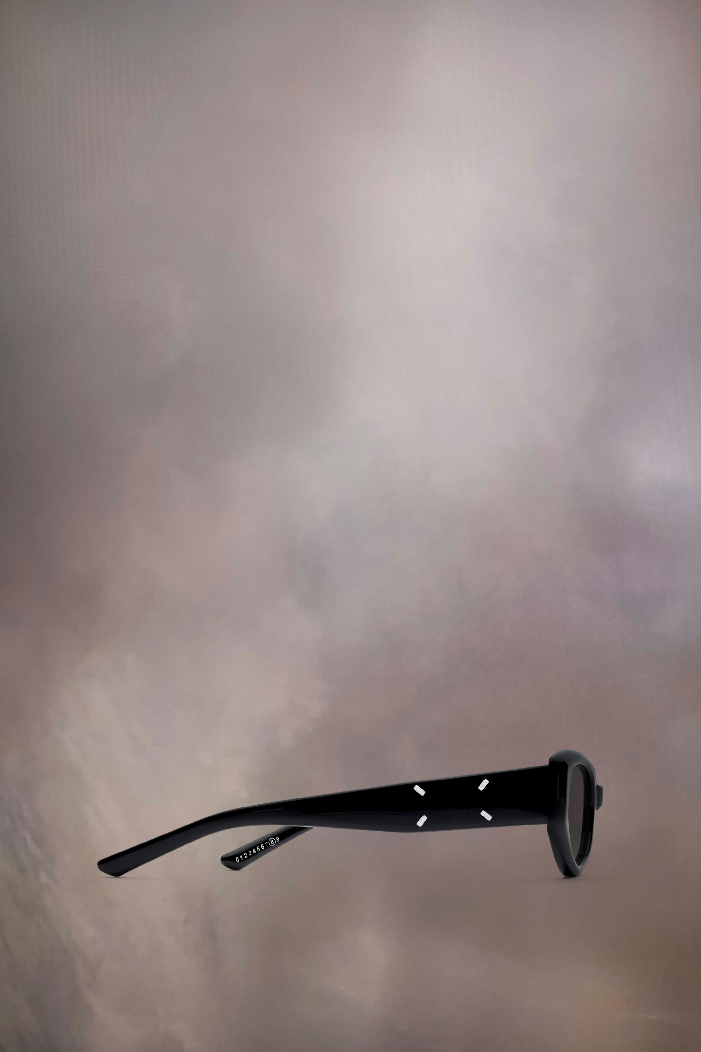 Black Minimalist Sunglasses x Gentle Monster​ | Maison Margiela