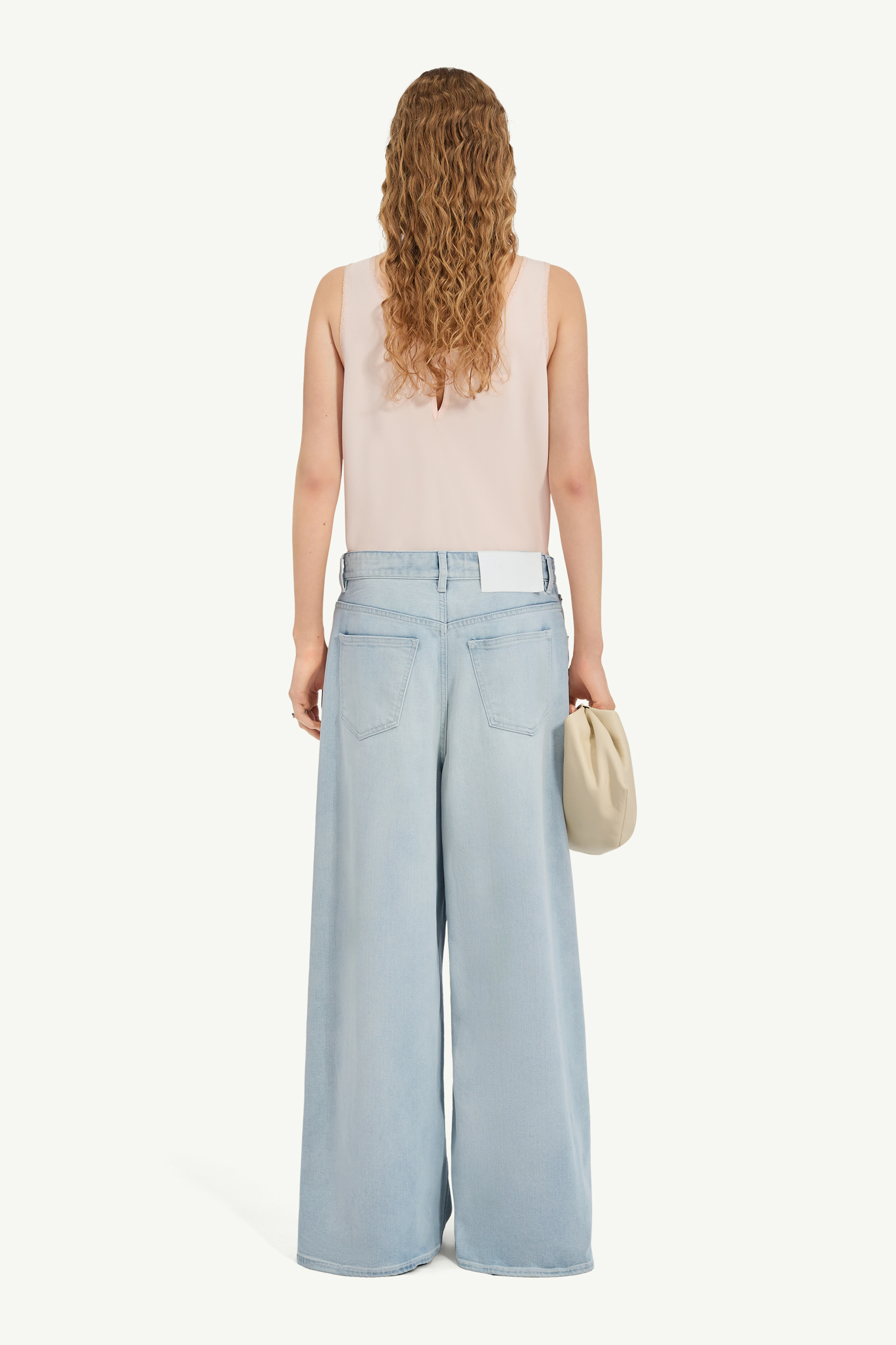 Wide-leg jeans