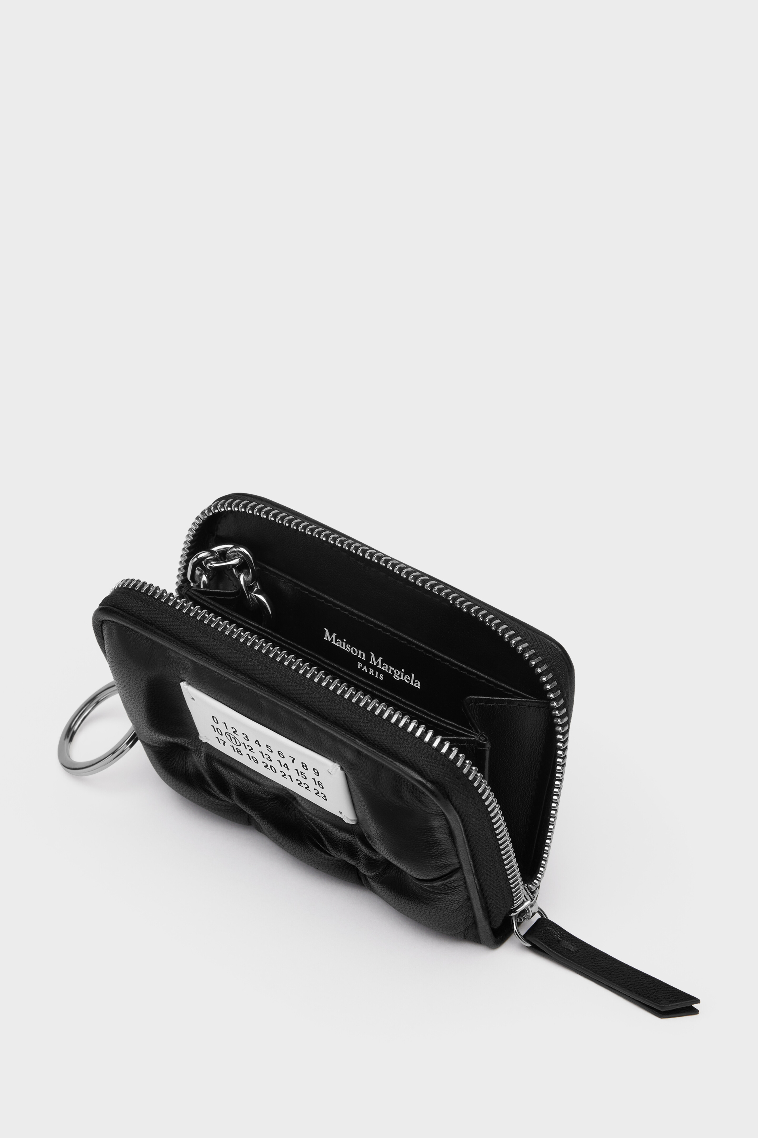 COIN HOLDER ZIP AROUND WITH KEYRING COIN HOLDER ZIP AROUND WITH KEYRING