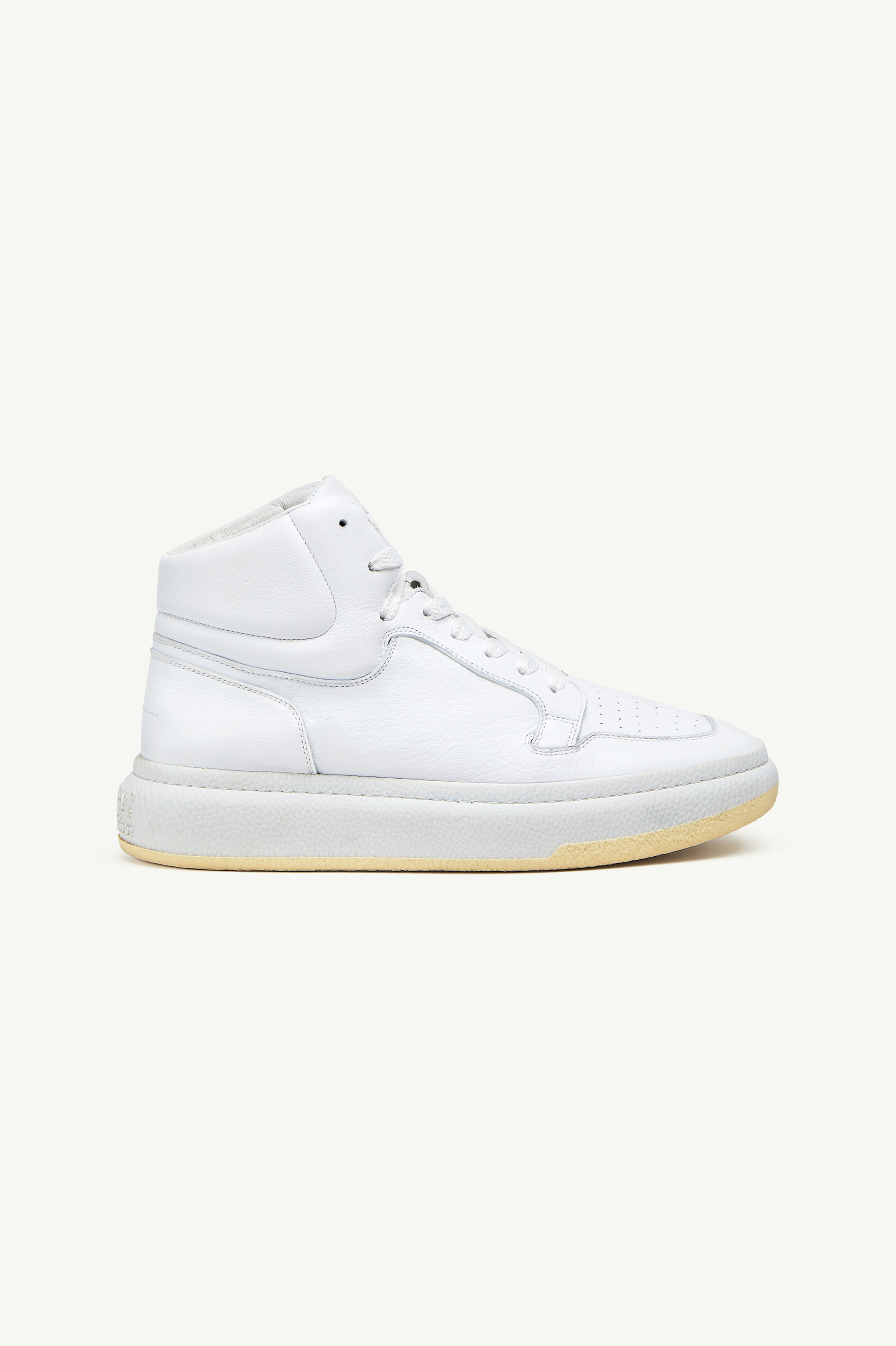 High top basketball sneaker