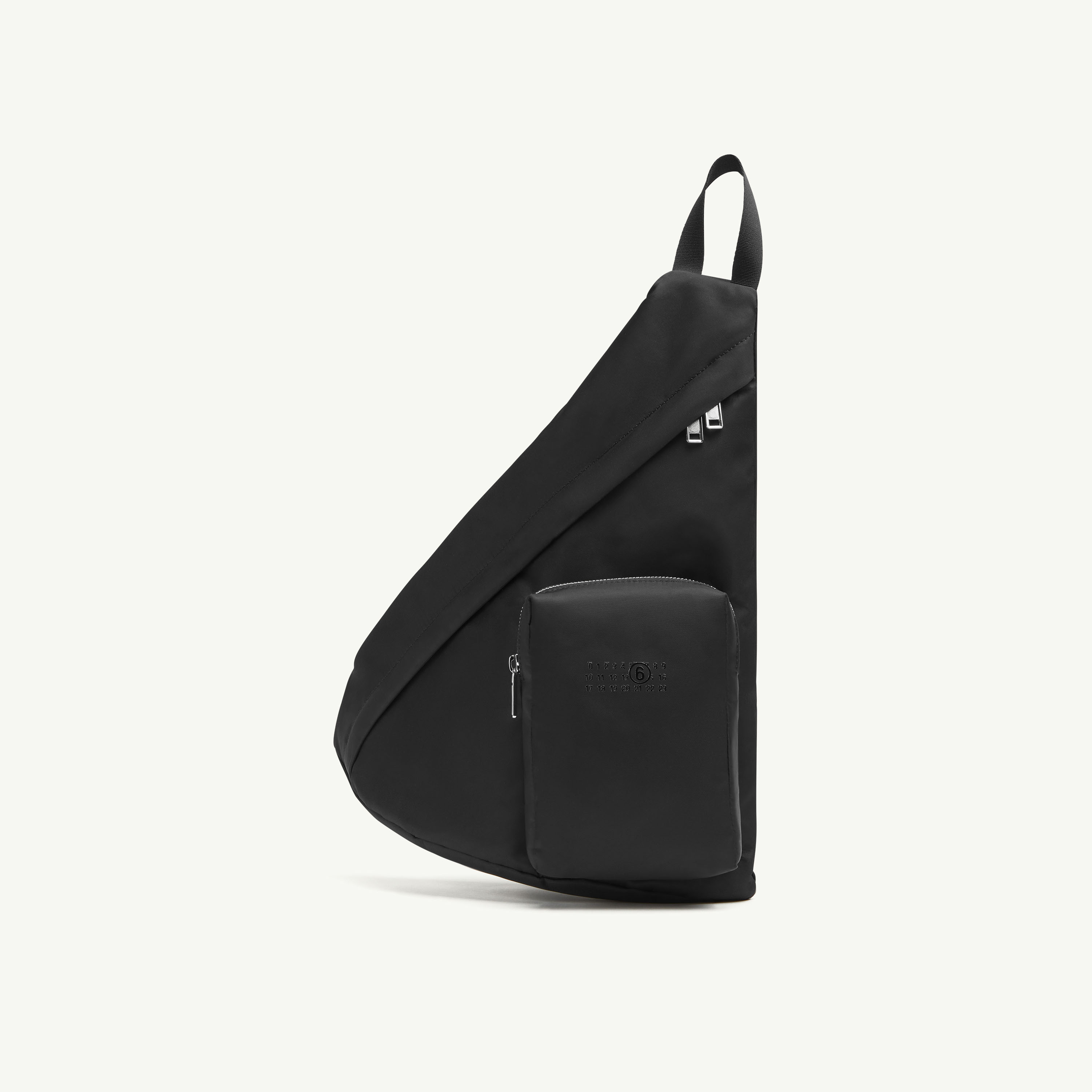 SB5WG0019_P6416_T8013_shopping