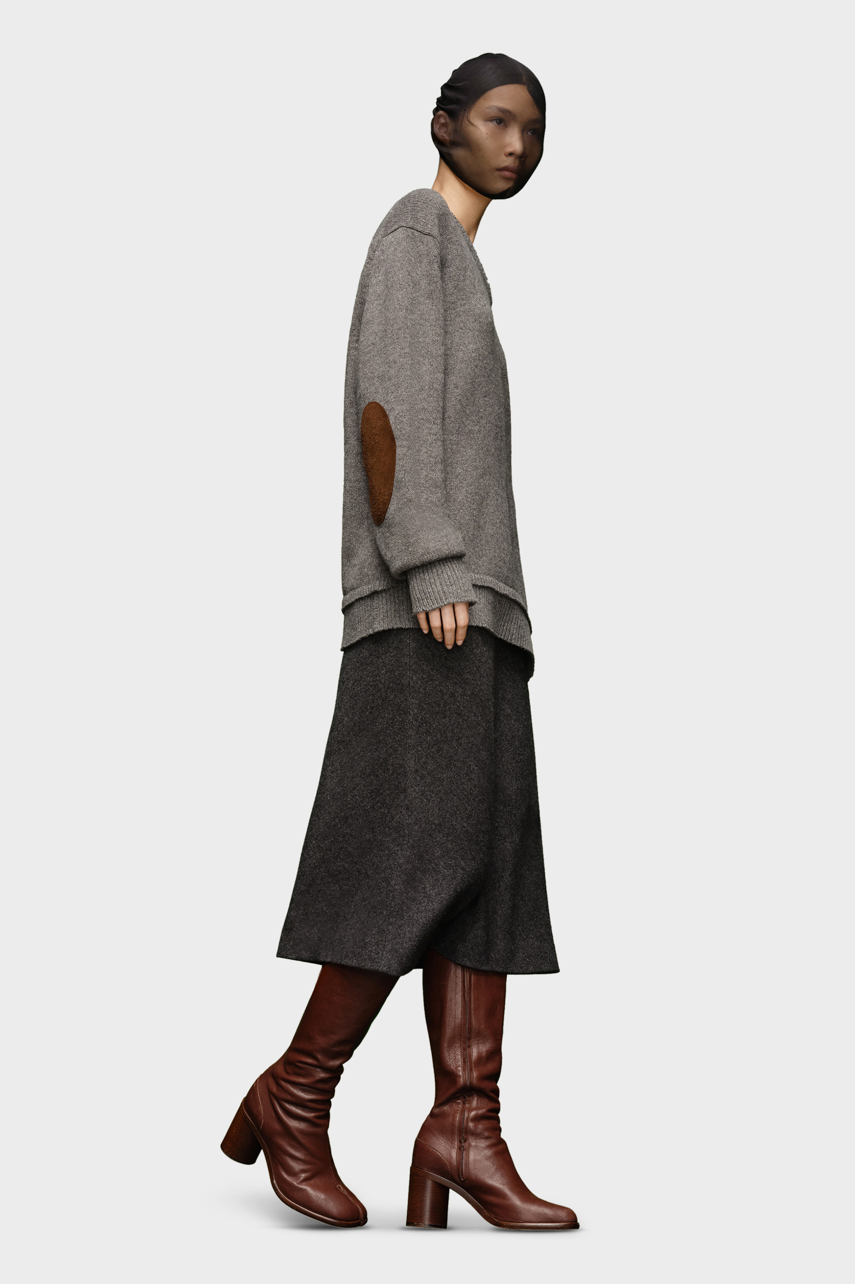 トップス MAISON MARGIELA ELBOW PATCH V-NECK KNIT Oversized V-Neck Jumper | Maison Margiela