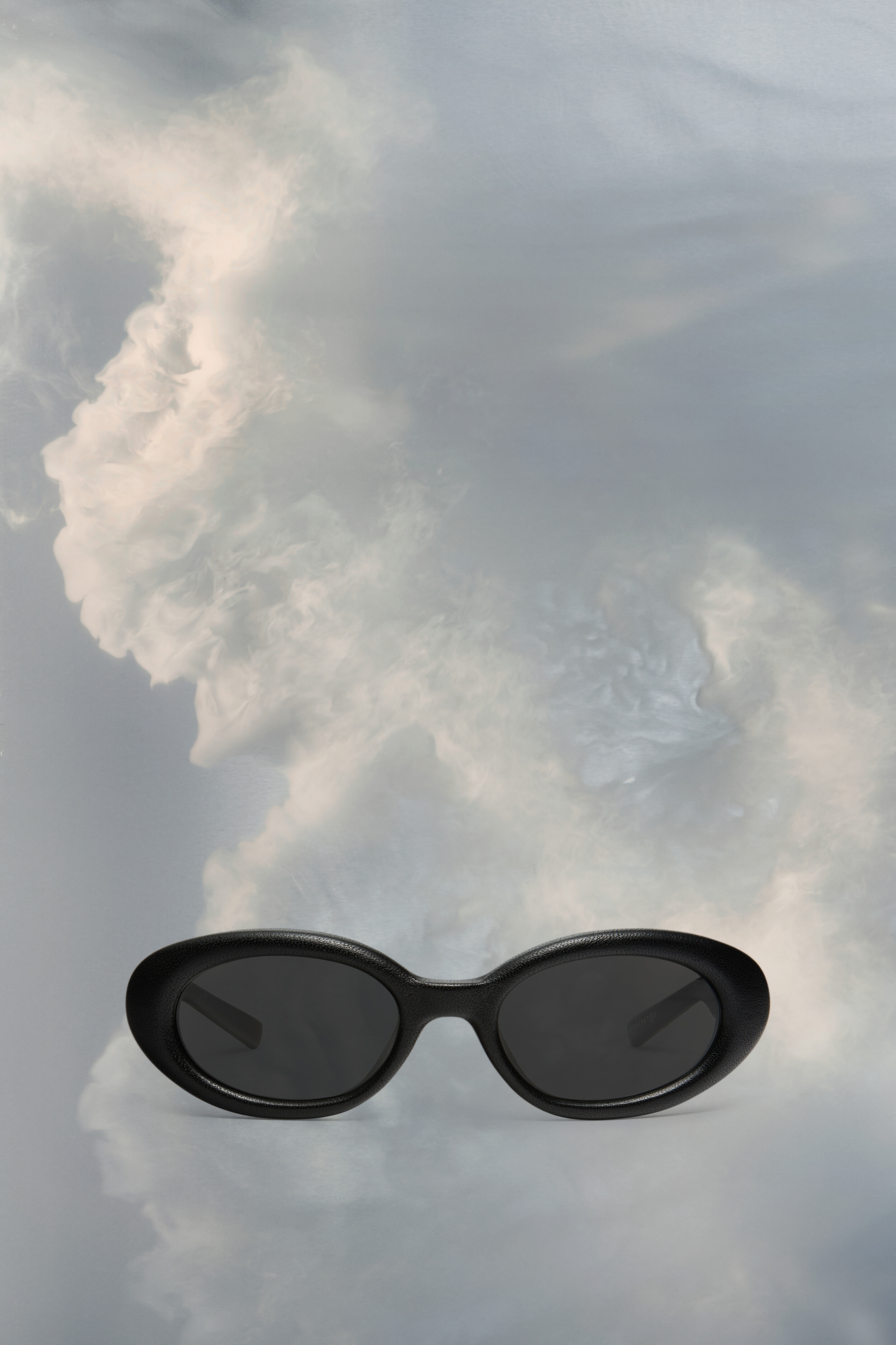 Sunglasses MM X Gentle Monster MM107 LEATHER | Maison Margiela