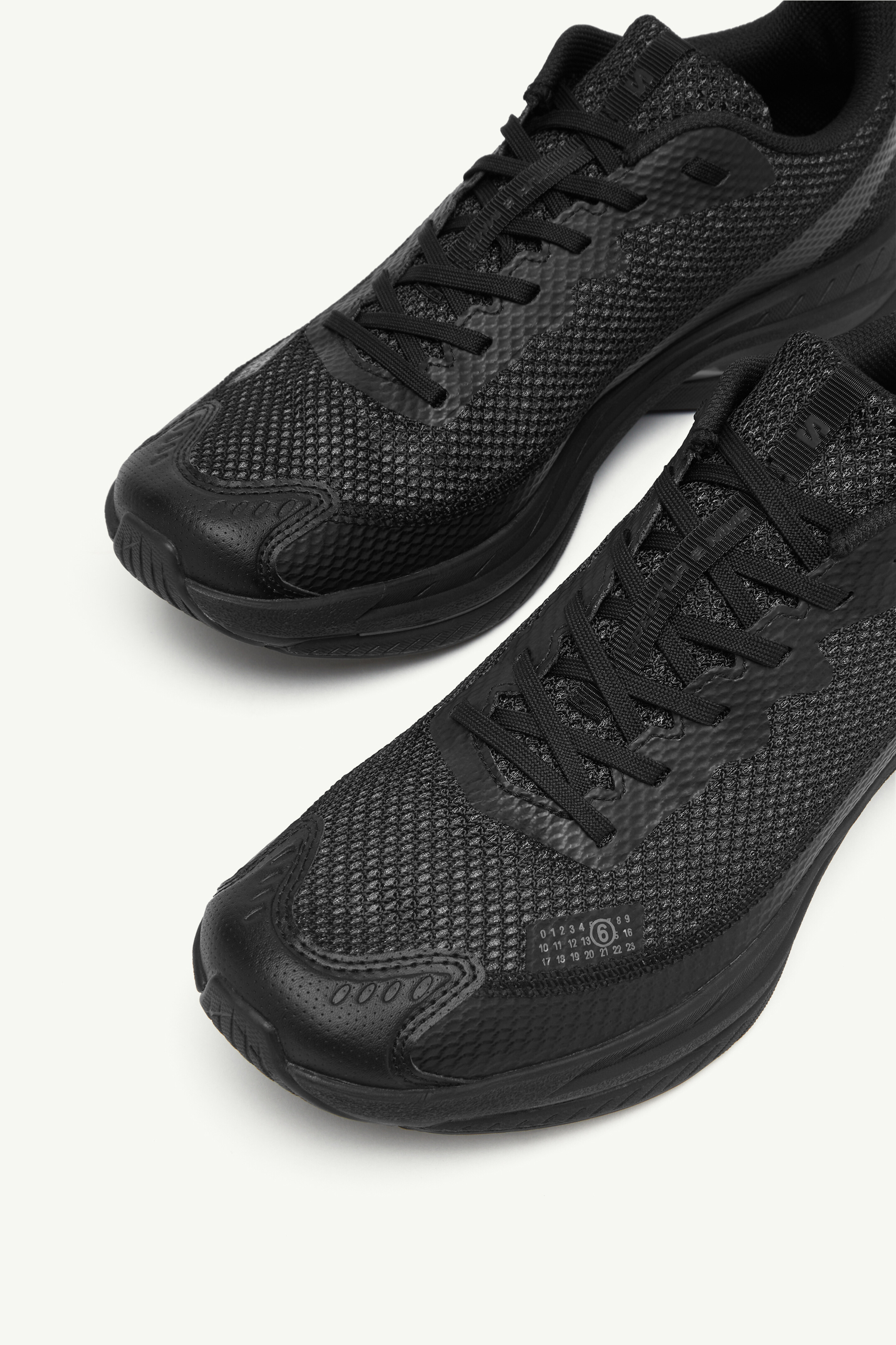 靴 SALOMON x MM6 Maison Margiela SPECTUR 2 MM6 Maison Margiela x Salomon Spectur 2 Runner Sneakers