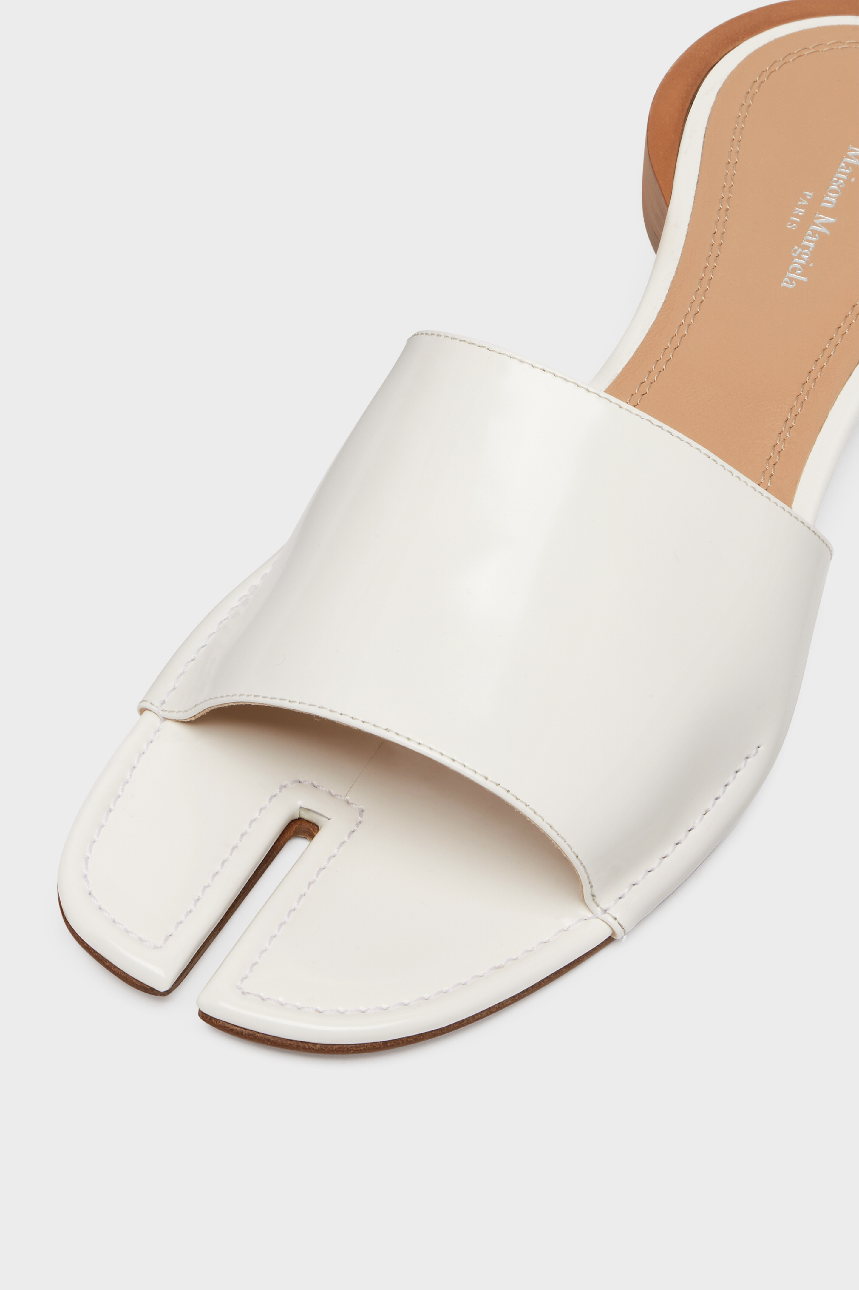 White Tabi Flat Mule | Maison Margiela Official