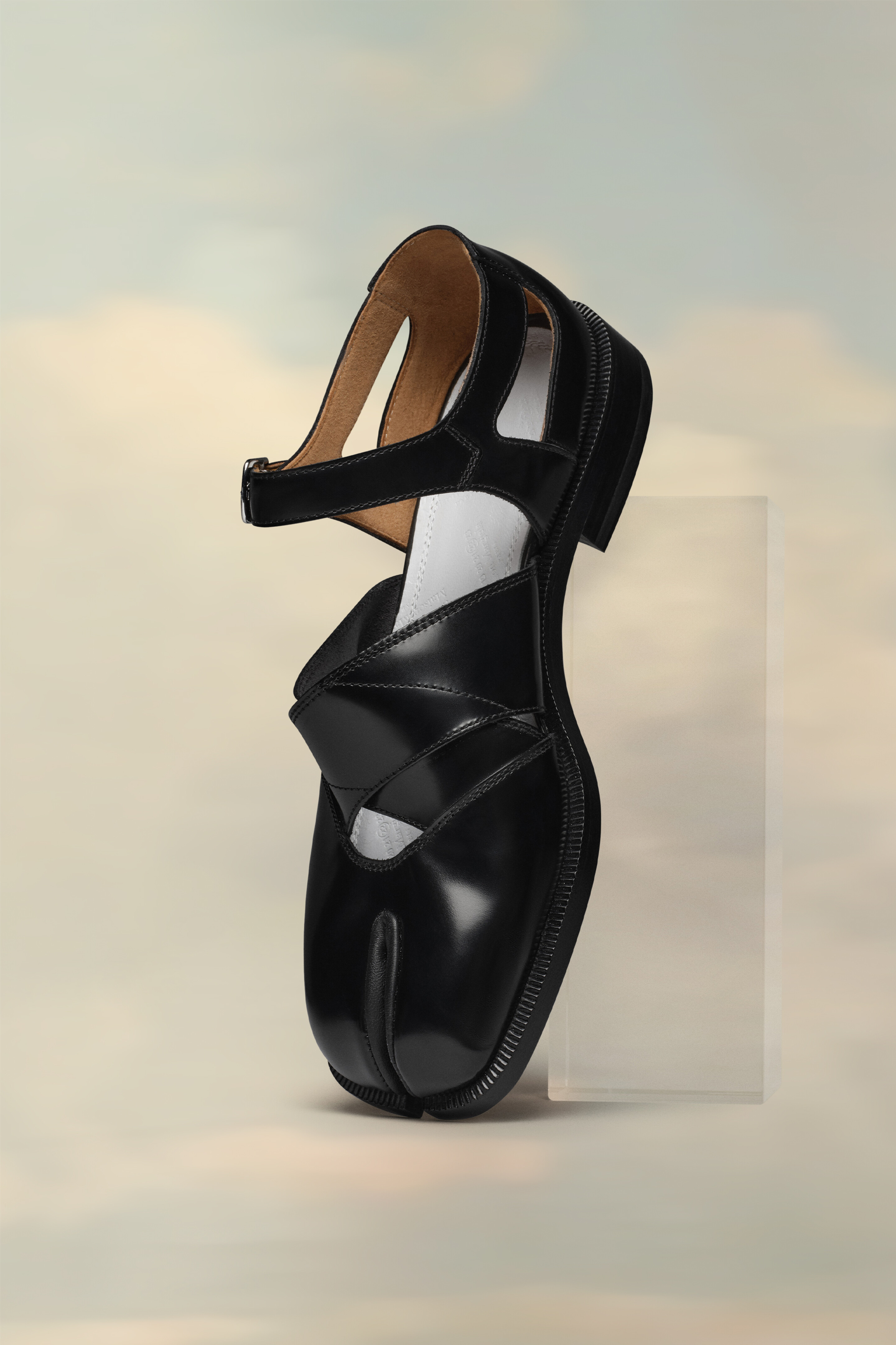 TABI LEATHER SANDALS BAPTISTE