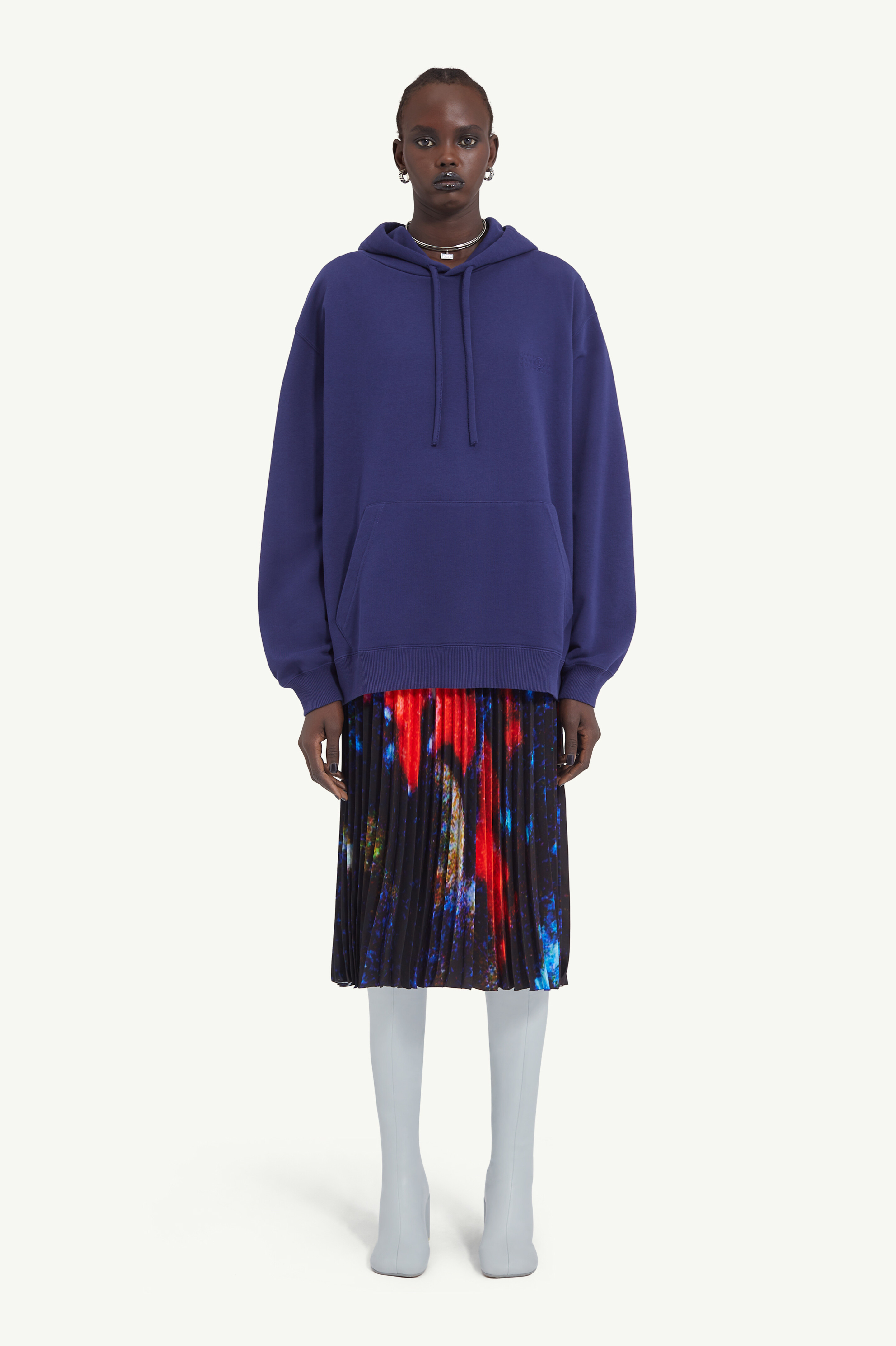 Long-sleeve hooded sweatshirt