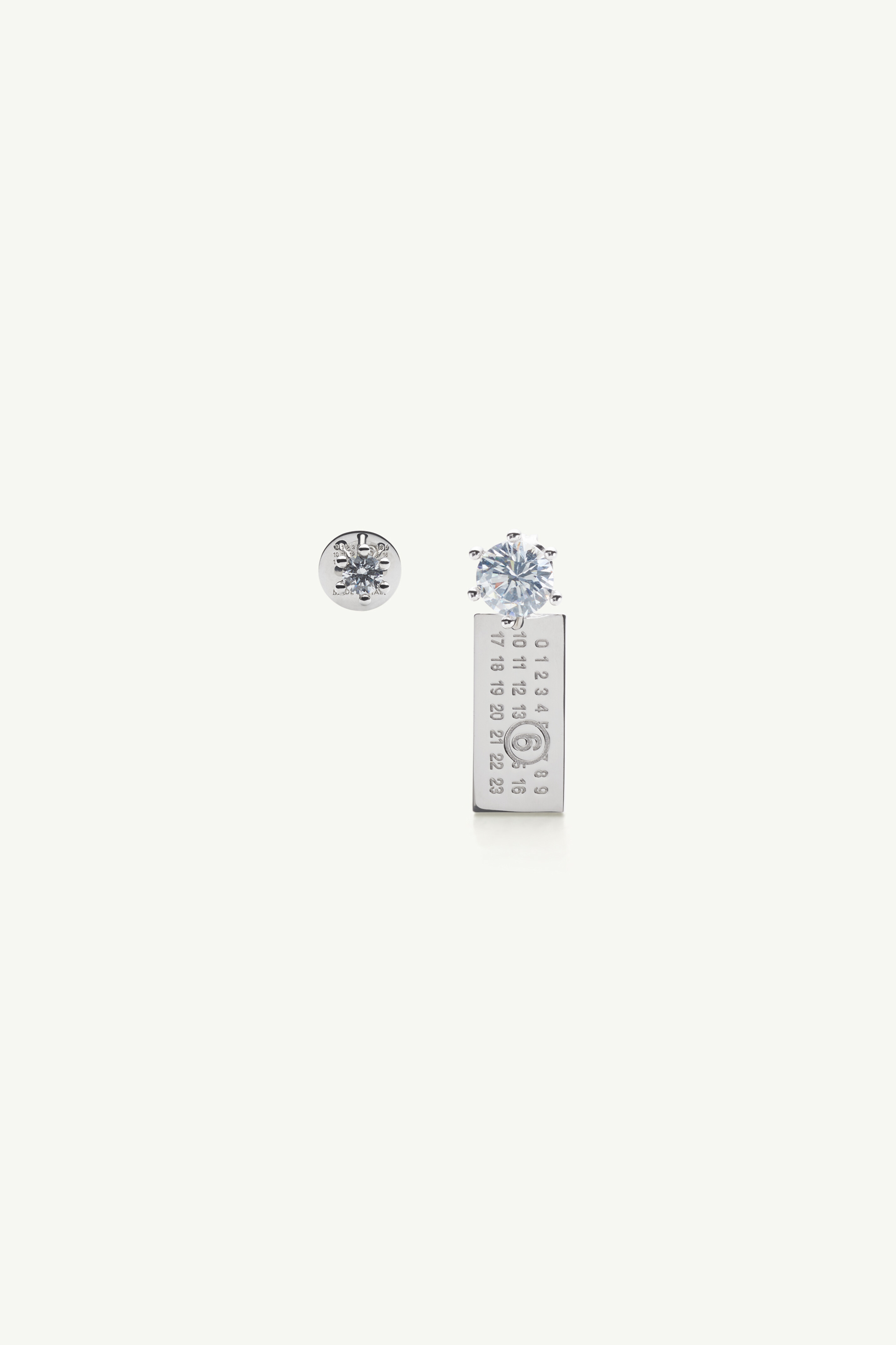 Maison Margiela 「ニューメリック」チャーム ピアス