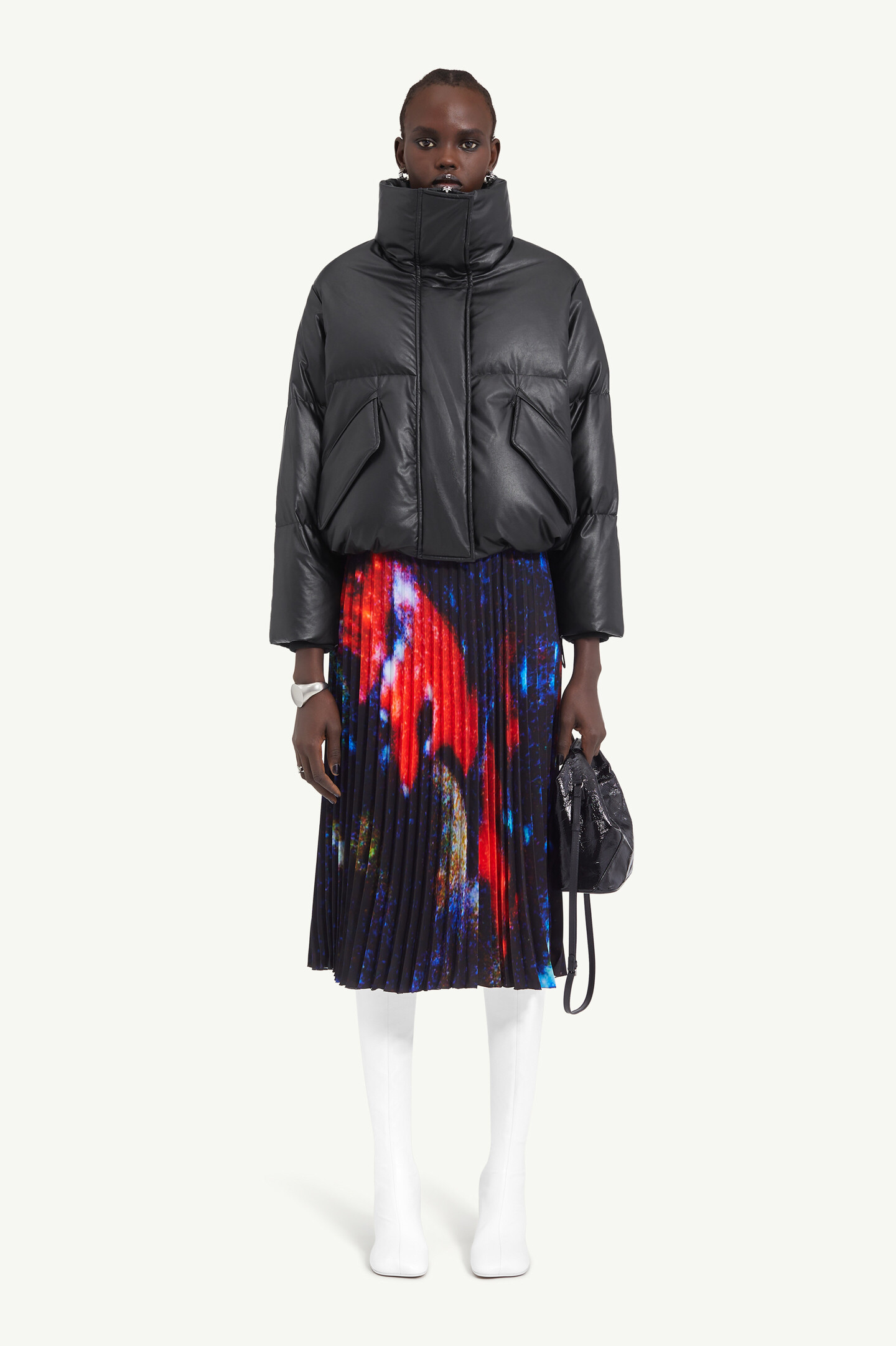 定価223,300円 MM6 Maison Margiela PUFFER S MM6 Maison Margiela Puffer Slipper (Black) – CNCPTS
