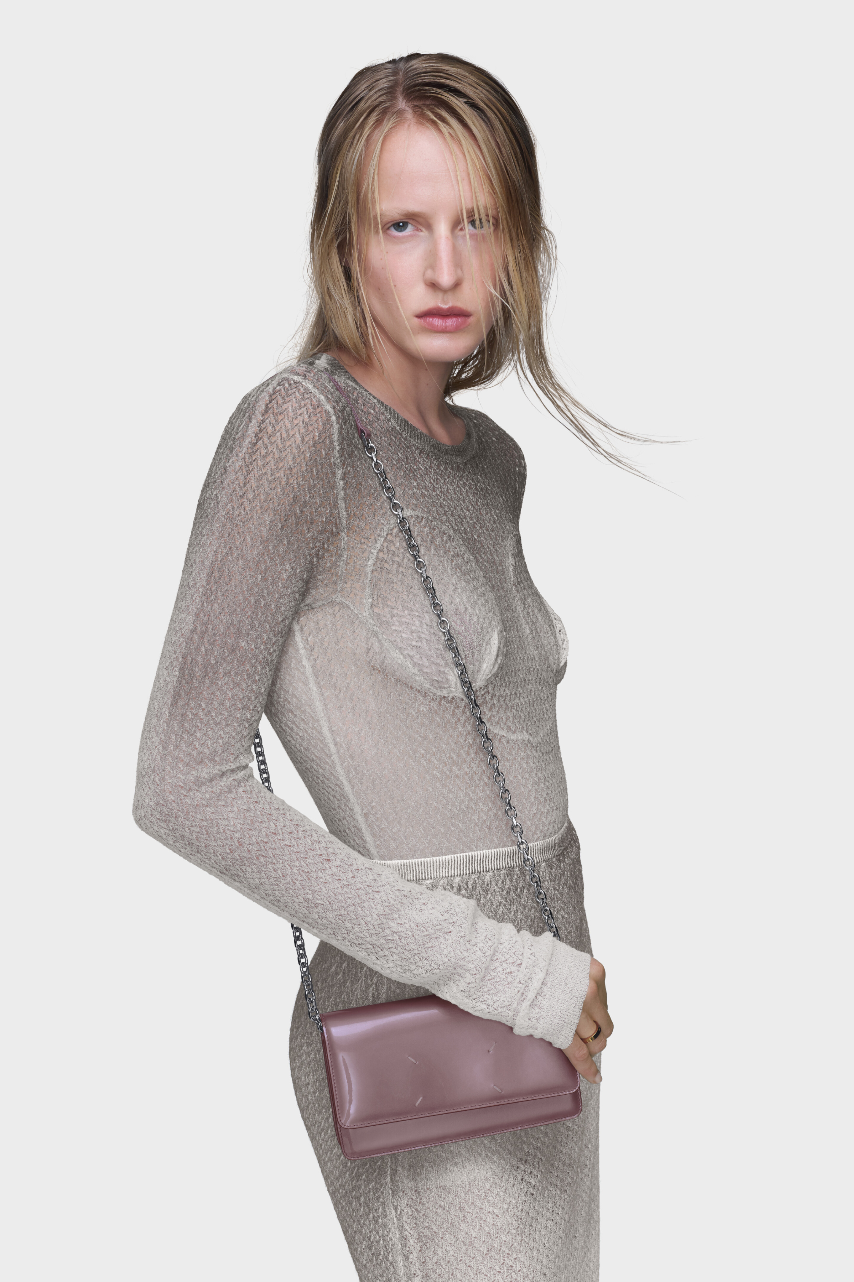 WALLET ON CHAIN MEDIUM